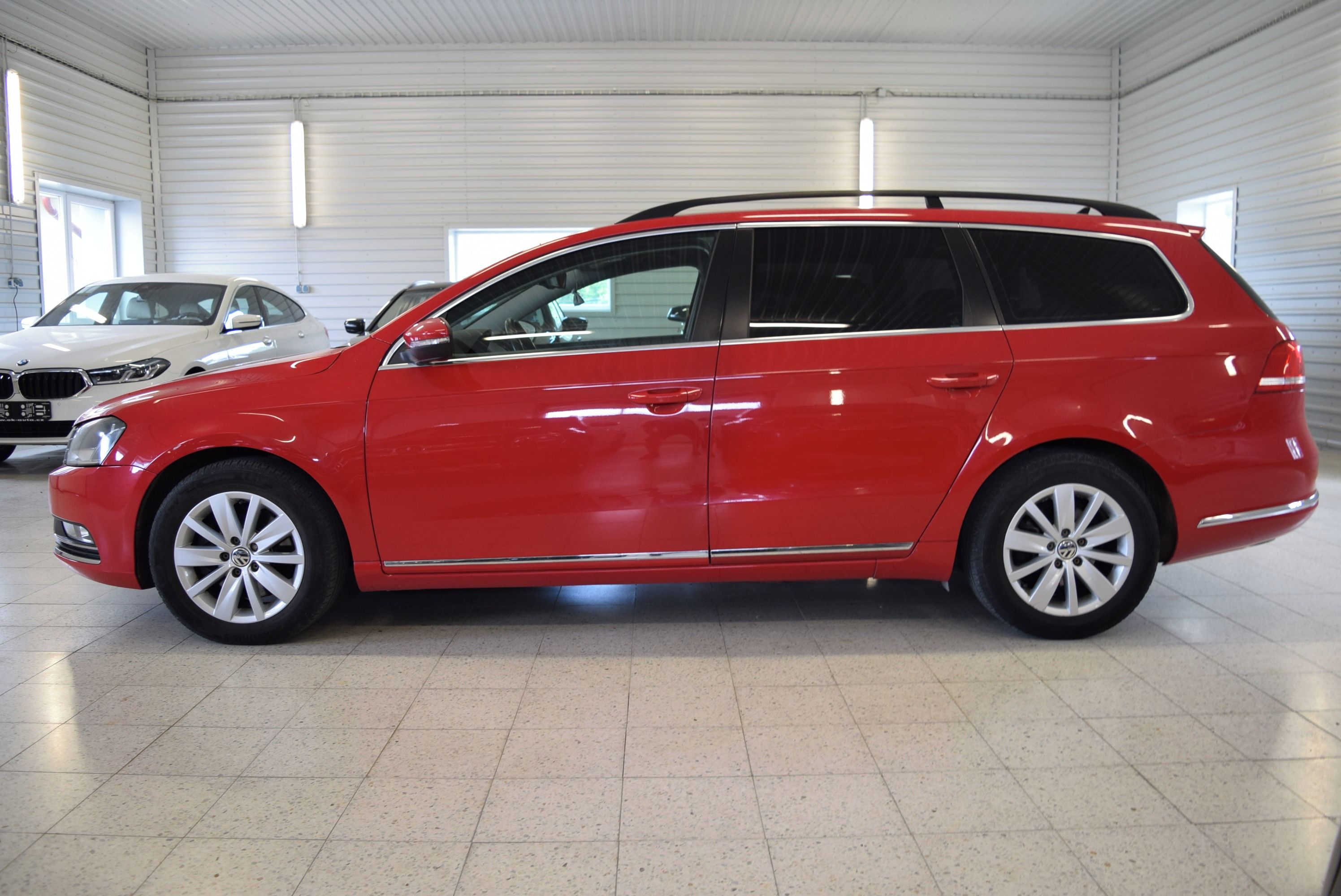 Volkswagen Passat Variant, 2.0 TDI DSG PRAVIDELNÝ SERRVIS - fotka 2
