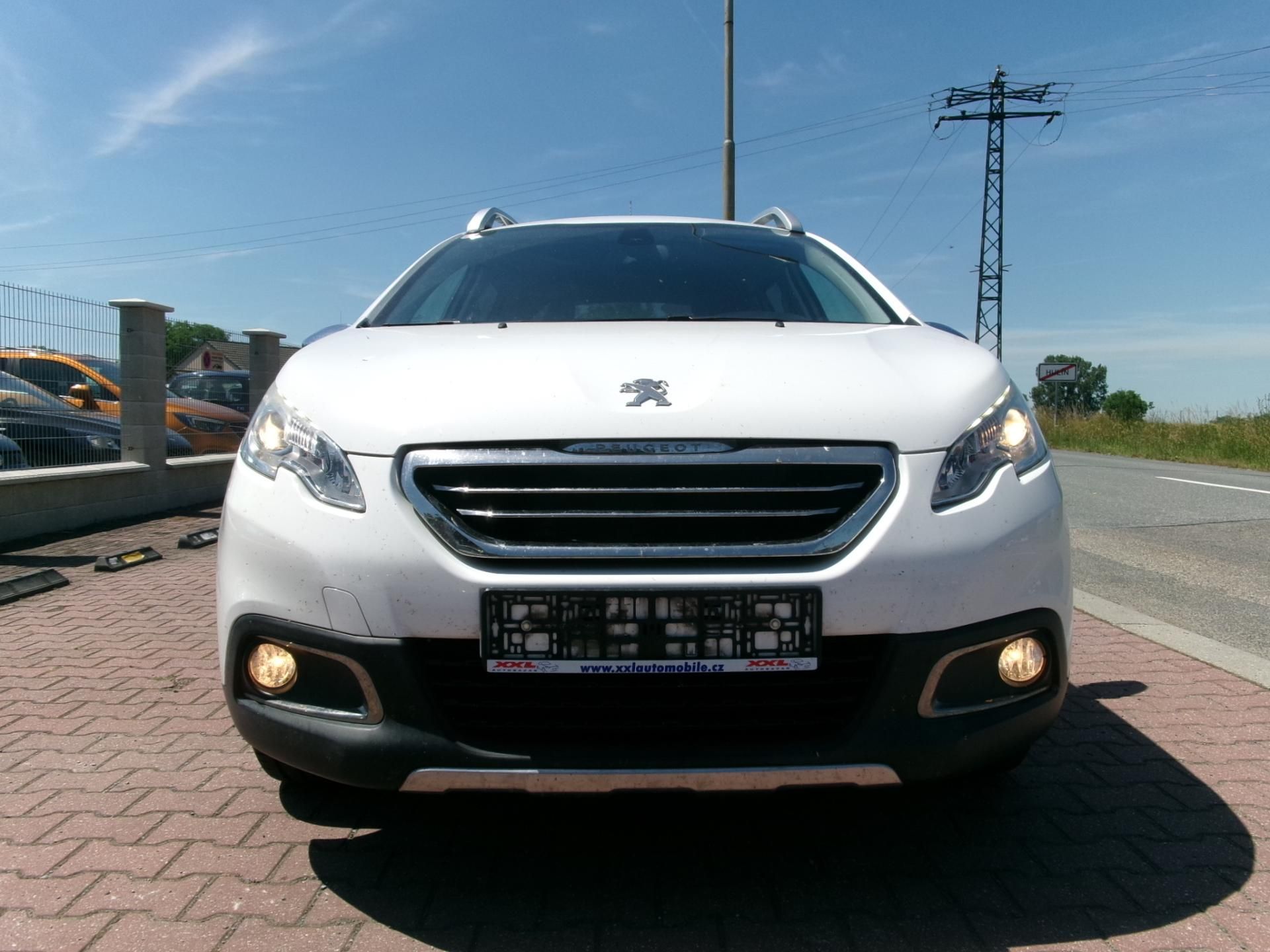 Peugeot 2008, 1,6 BlueHDI AC TEMP USB - fotka 2