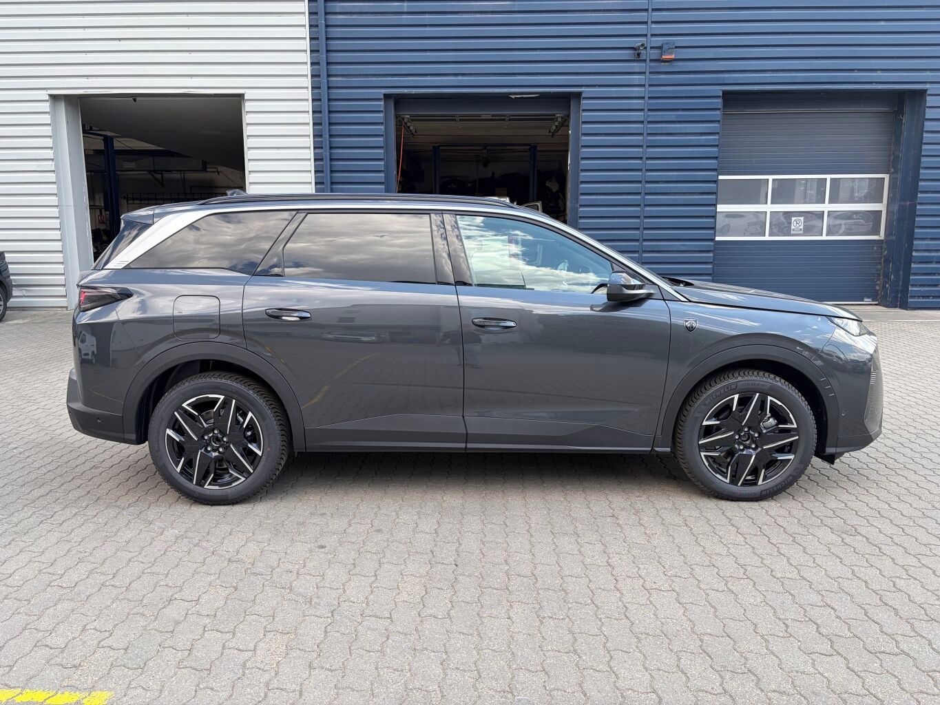 Peugeot 5008, GT Hybrid 145 e-DCS6- - KAMERY - fotka 5