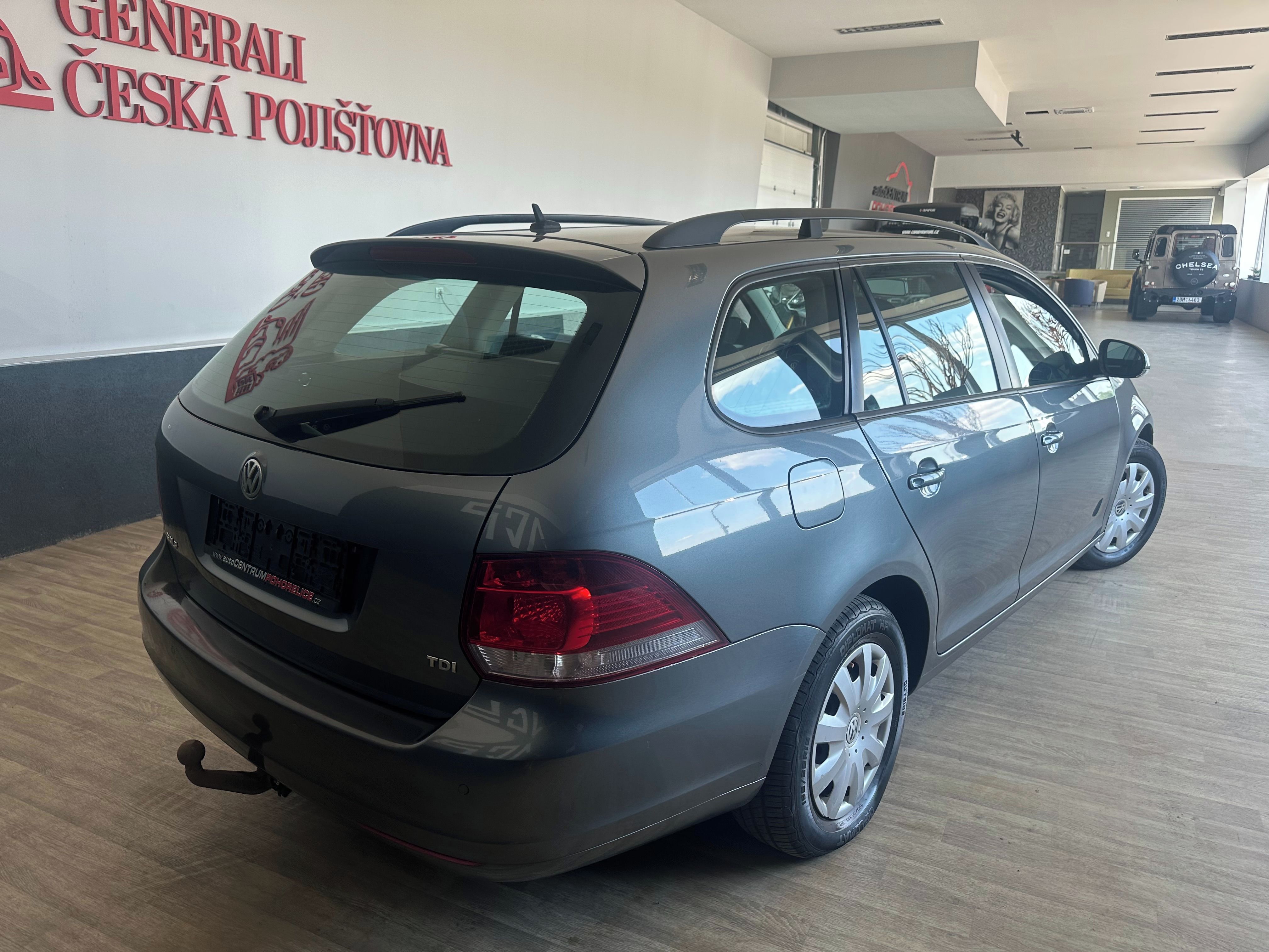 Volkswagen Golf, 1,6 TDI*77KW*Výhřev*PDC* - fotka 4