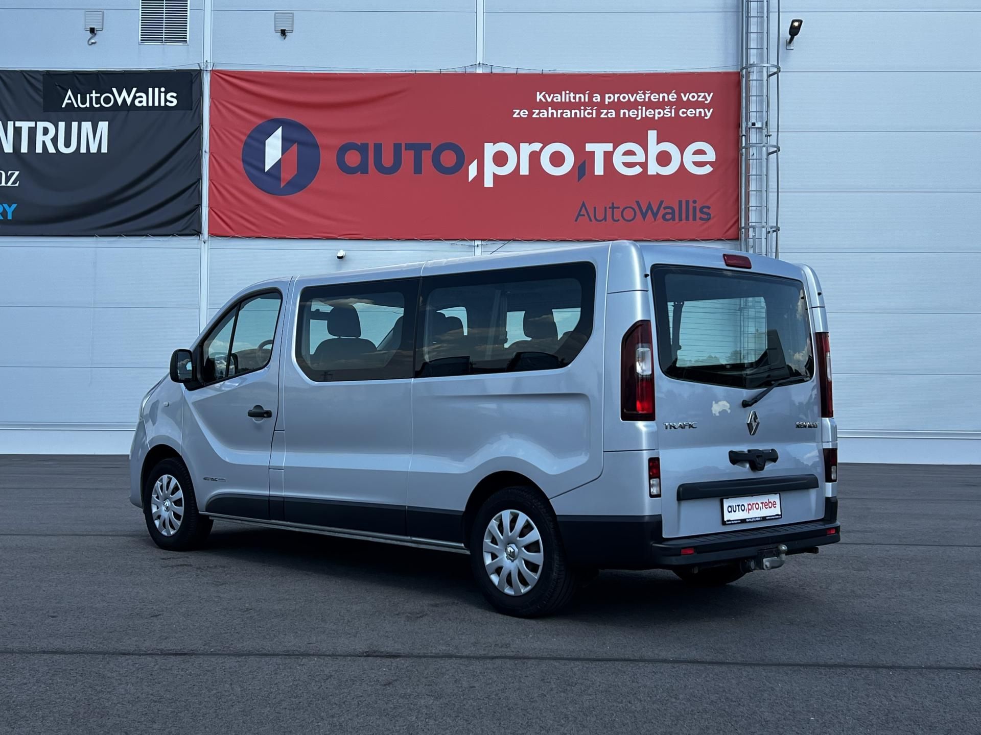 Renault Trafic, 1.6dCi 92kW Passenger TZ 9Míst - fotka 6