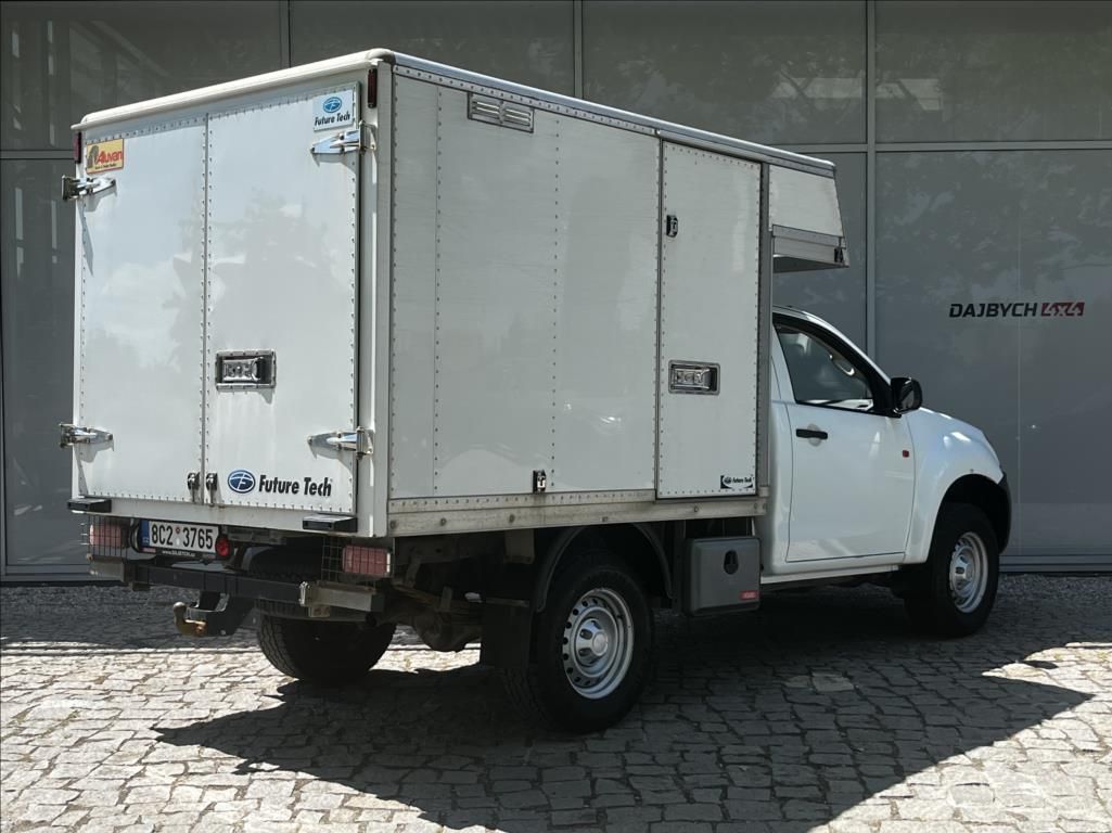 Isuzu D-Max, 1,9 SC skříň  6 M/T L 4x4 - fotka 5