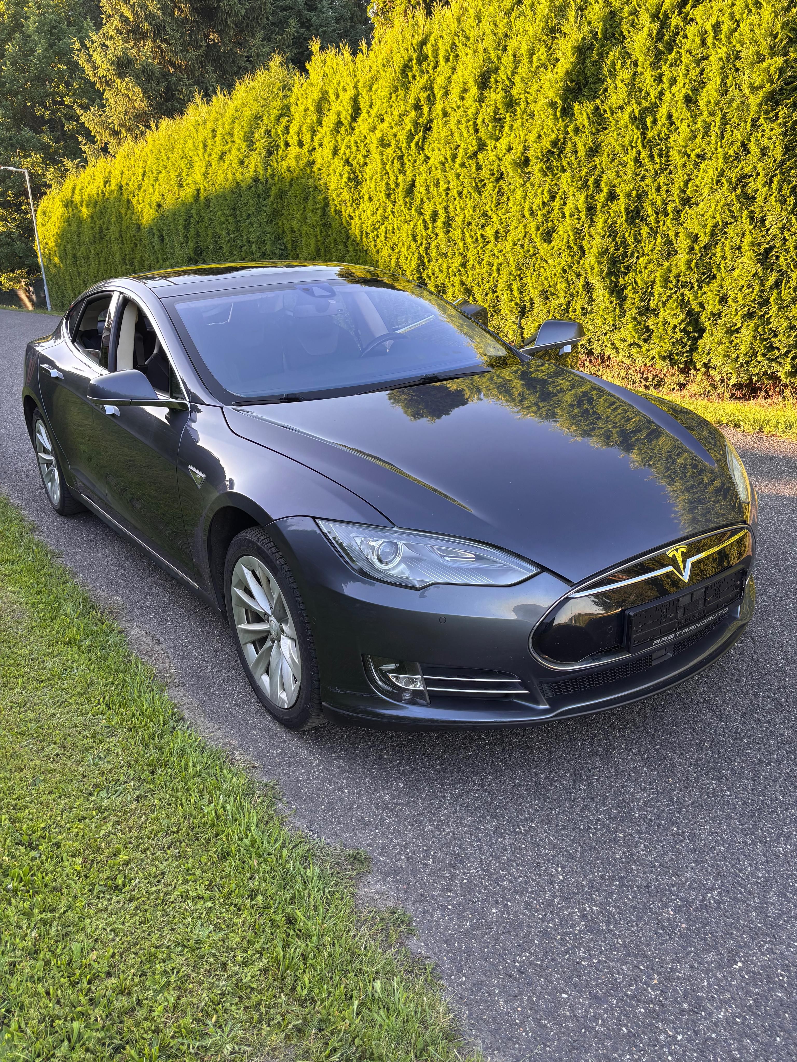 Tesla Model S, 85D AWD 89%SOH Servisováno - fotka 6