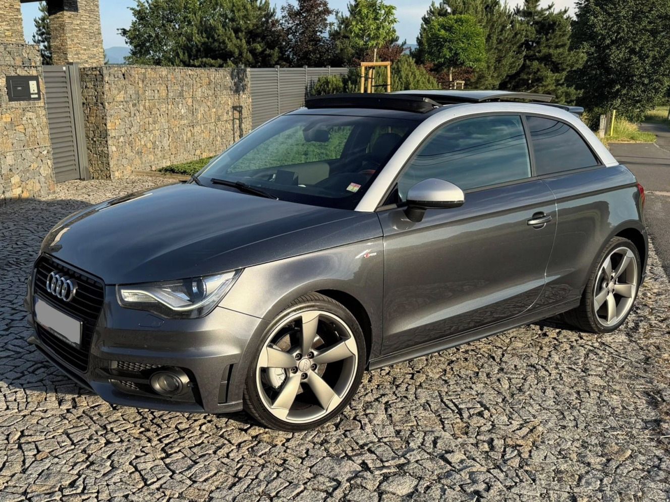 Audi A1, 1.4TFSi 90kW SLINE PANORAMA