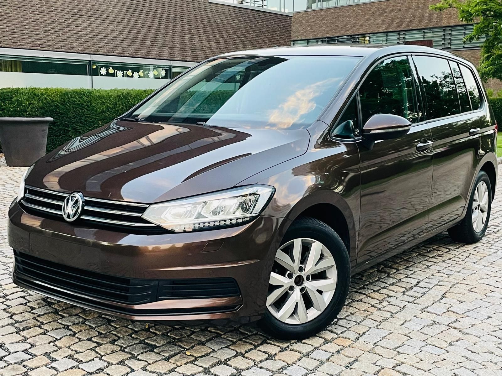 Volkswagen Touran, 1.6TDI MAN 7MIST LED SERVISKA