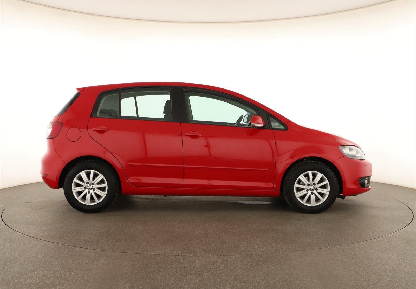 Volkswagen Golf Plus, 1.6 TDI, Automatická klima - fotka 6
