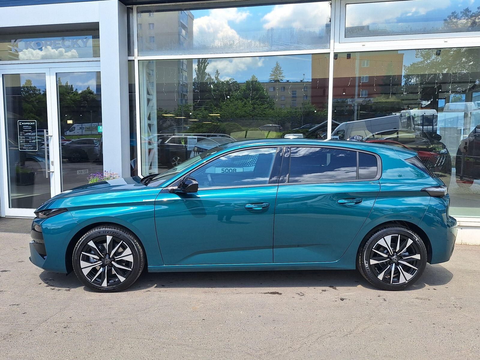 Peugeot 308, 308 ALLURE Hybrid 145 e-DCS6 - fotka 3