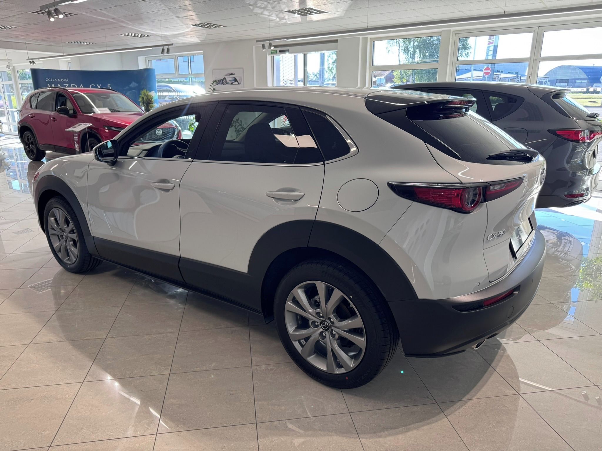 Mazda CX-30, 2,5 6MT Centre Line Style - fotka 5