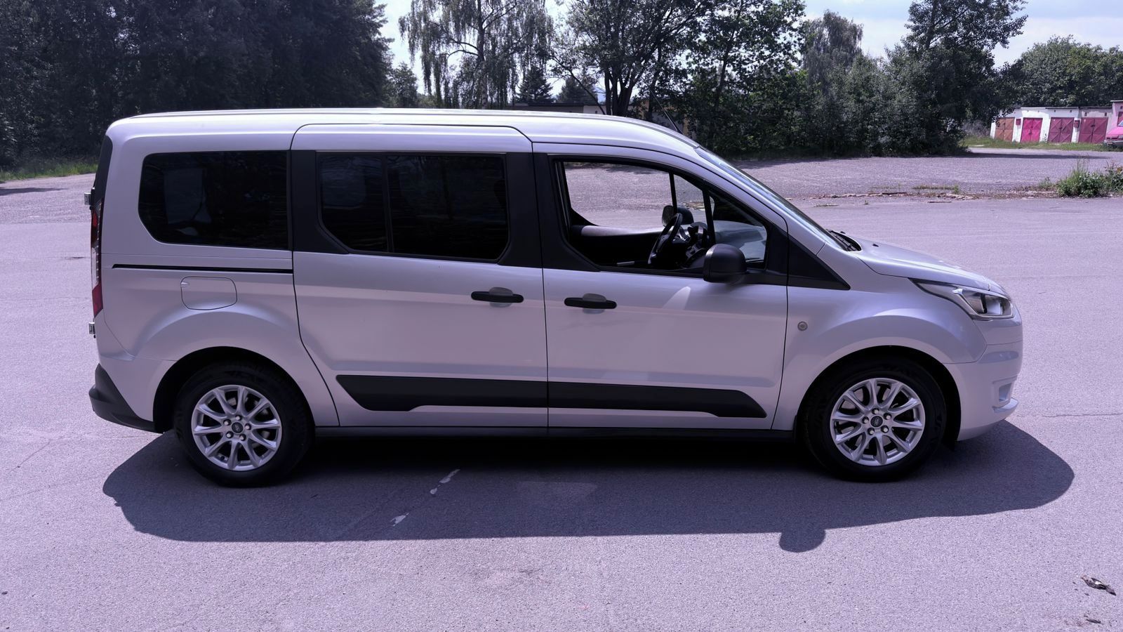 Ford Transit Connect - fotka 2