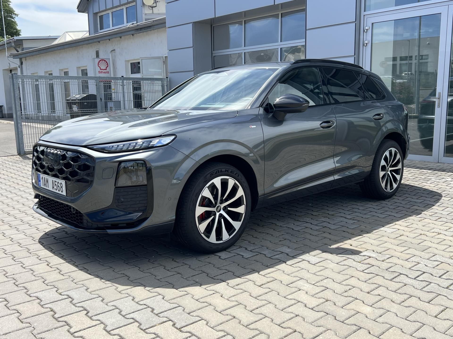 Audi Q3, Audi Q3 TFSI quattro 150 kW - fotka 2