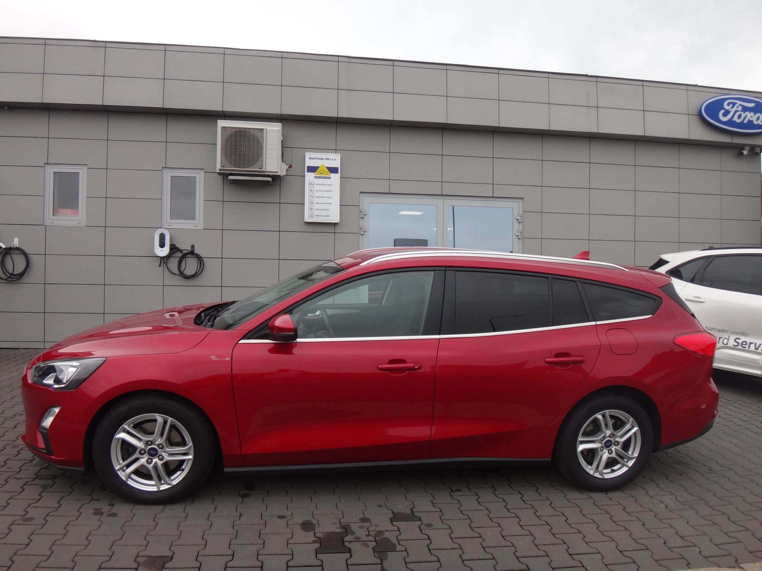 Ford Focus, Trend Edition 1.0 EcoBoost 92k - fotka 2