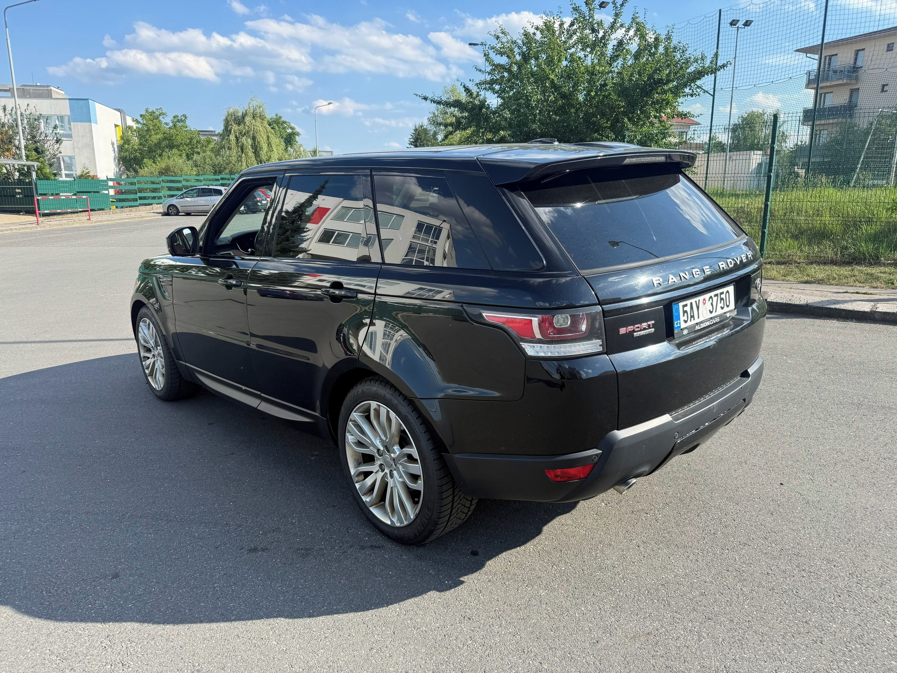 Land Rover Range Rover Sport, 3.0, 215kw, Panorama, 4X4 - fotka 3