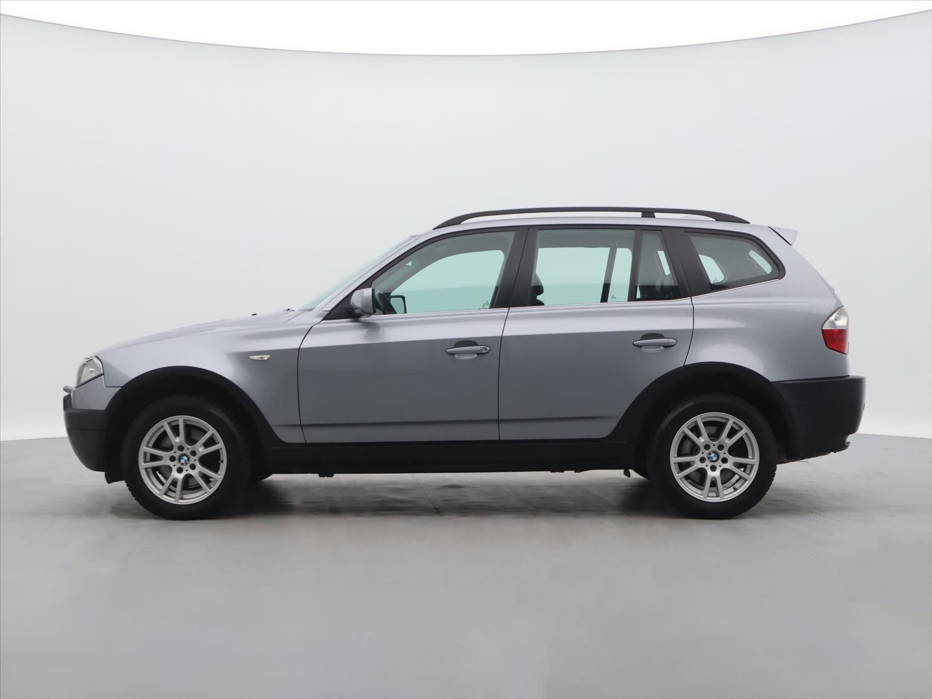 BMW X3, 3,0 d 150kW Automat - fotka 4