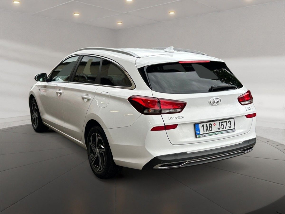 Hyundai i30, 1,5 T-GDI Smart - fotka 4