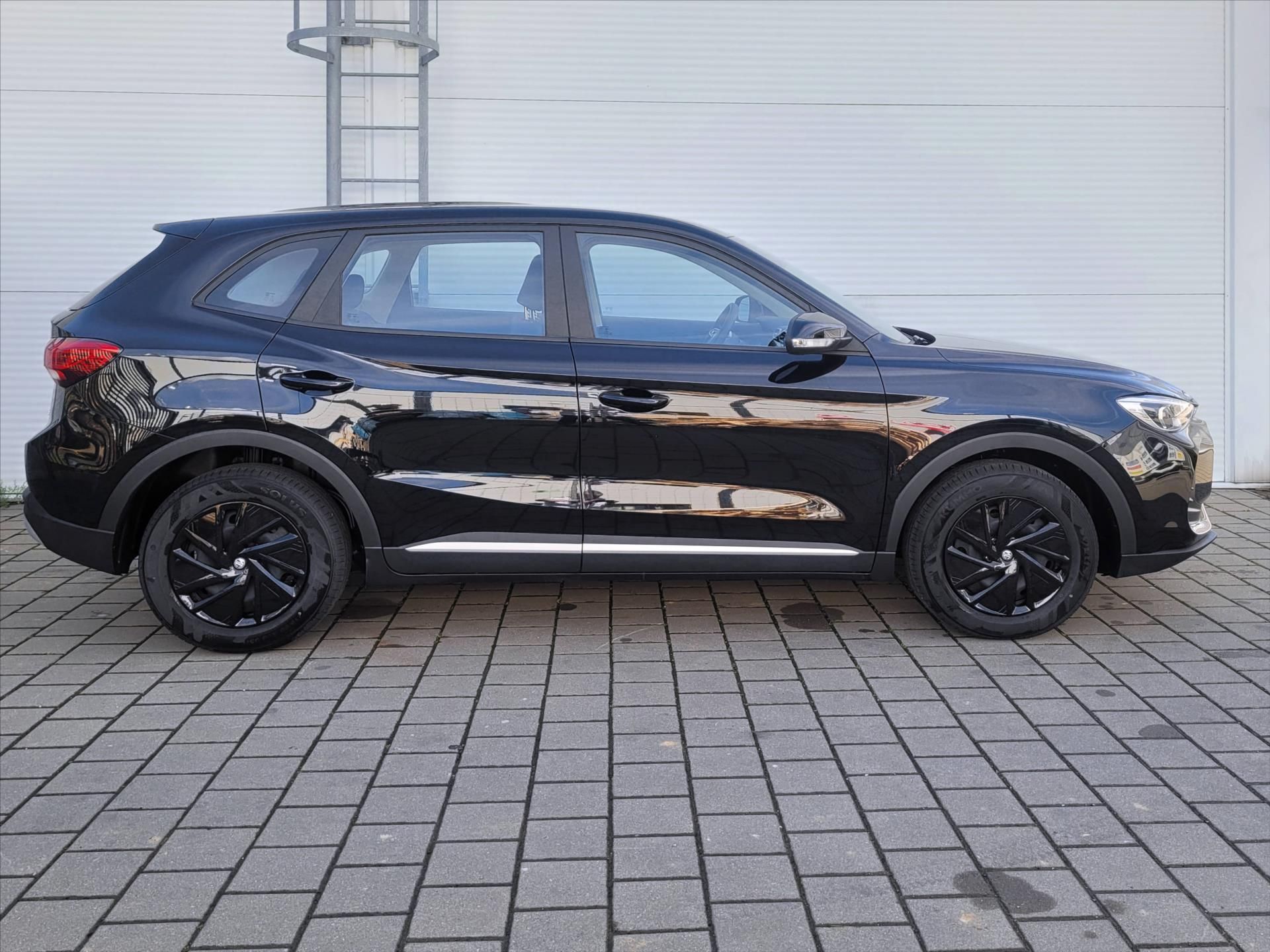 MG ZS, 1,5 115k 5MAN 4x2  Excite - fotka 3