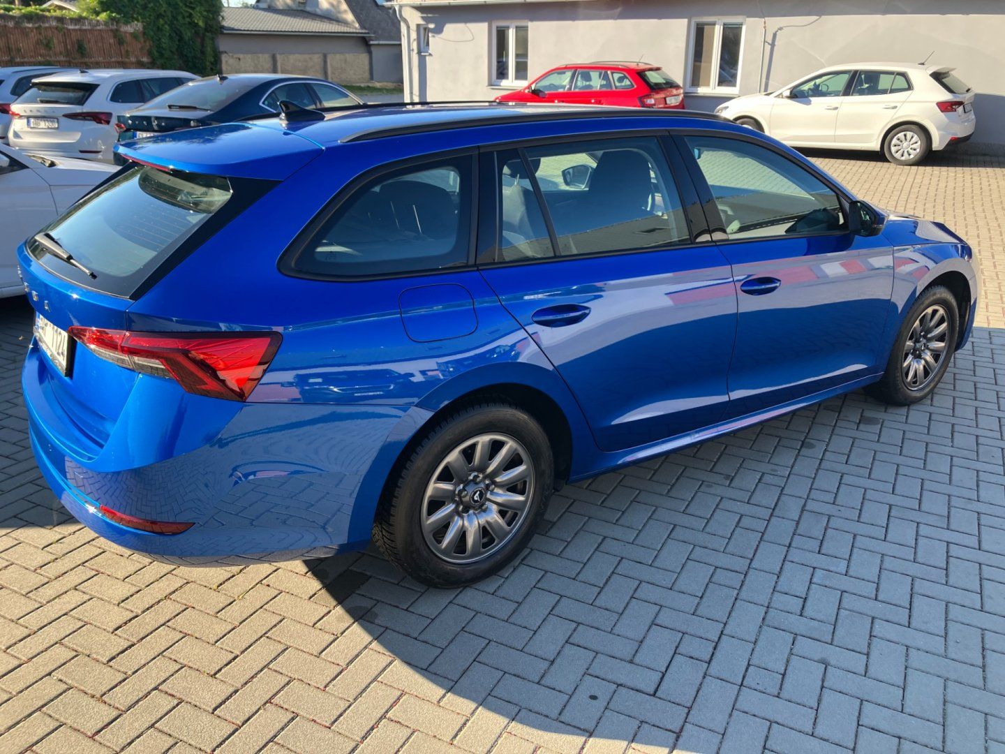 Škoda Octavia, 2.0TDI AMBITION PLUS NAJ.43TKM - fotka 3