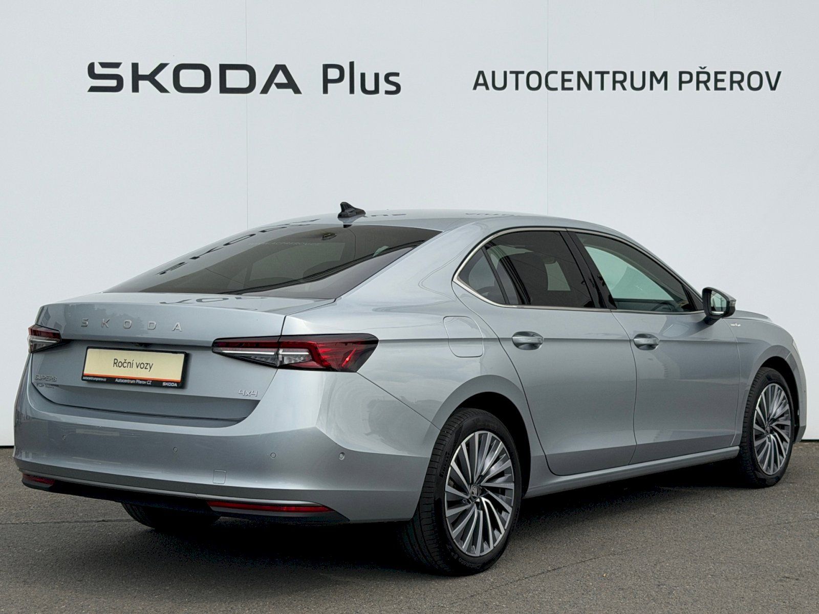 Škoda Superb, 2.0 TDI 142kW 4x4 L&K Nez.Tope - fotka 2
