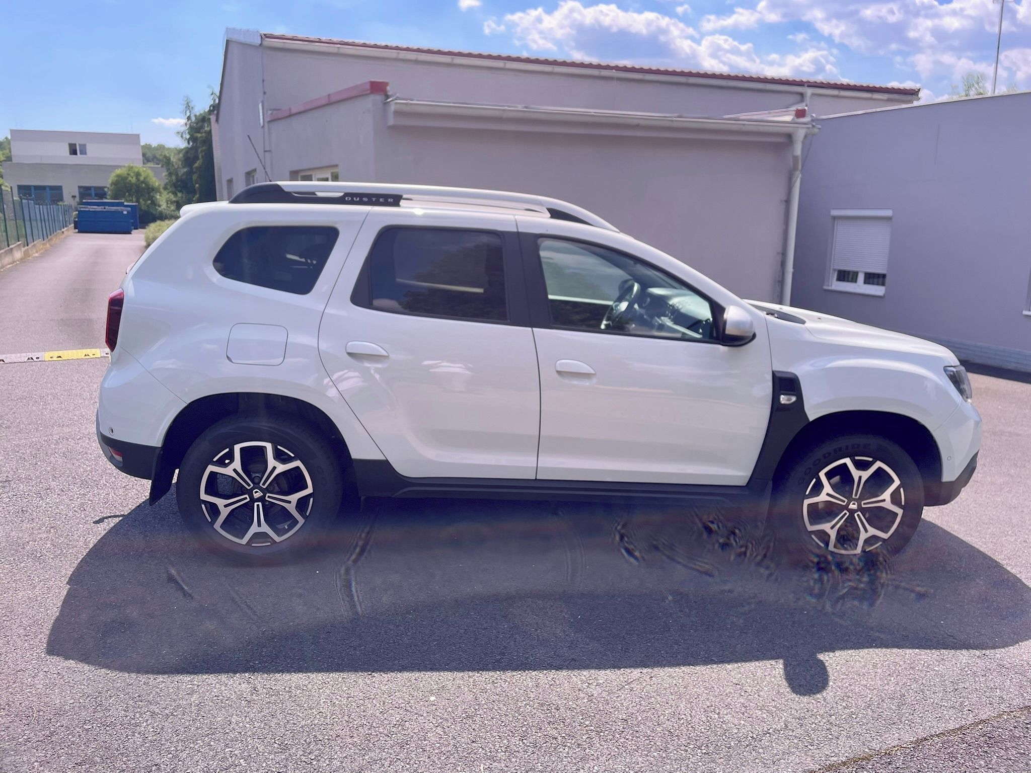 Dacia Duster, 1.6 SCe 84kw | TAŽNÉ | KAMERA - fotka 6
