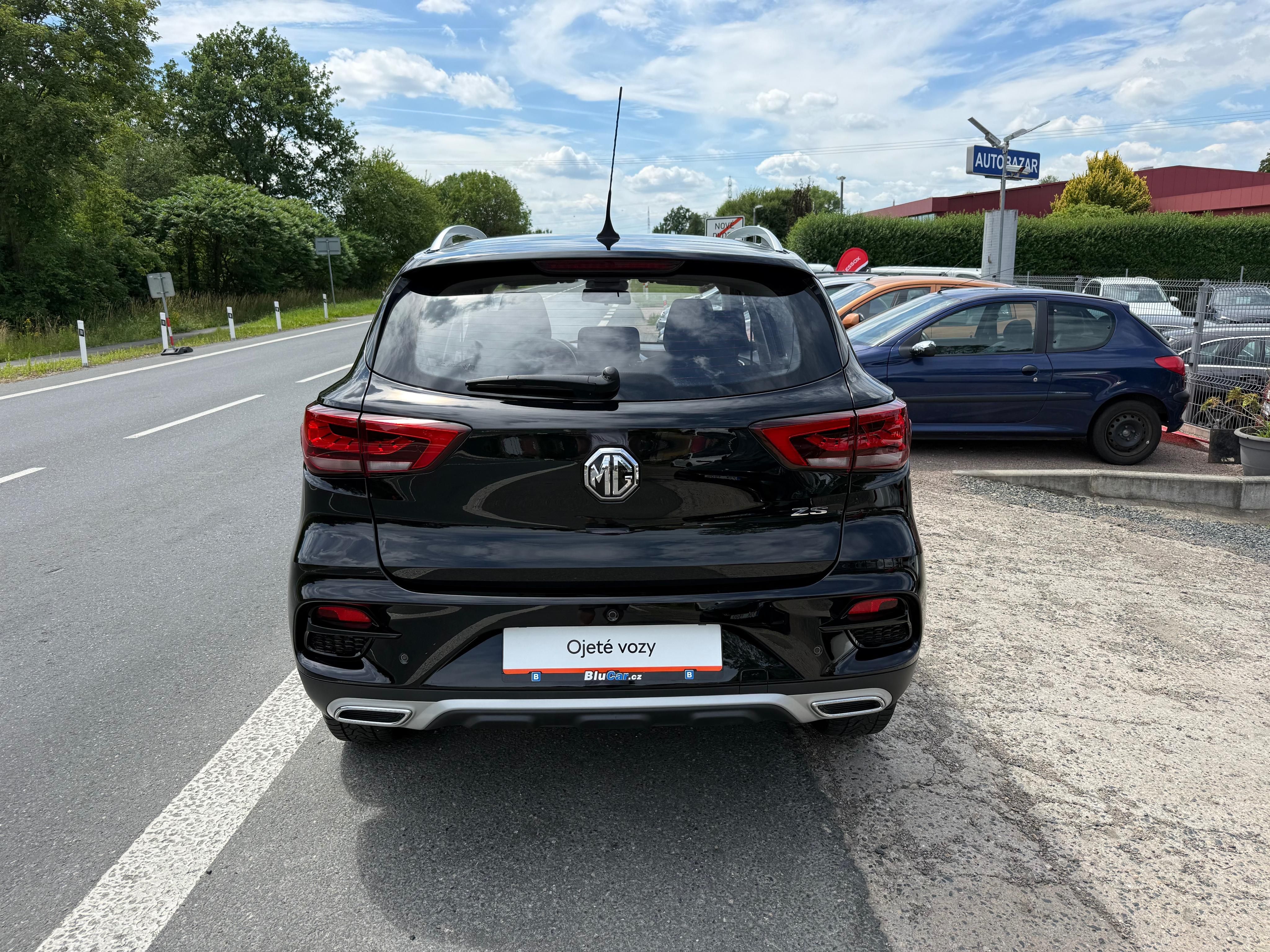 MG ZS, 1.5i MT Essential ČR Zadáno - fotka 6