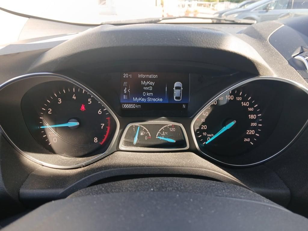 Ford Kuga, 1,5 EB Titanium - fotka 6