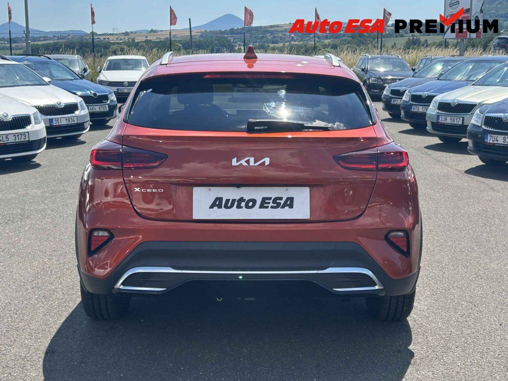 Kia XCee´d, 1.5i,servis.kniha,AT - fotka 5