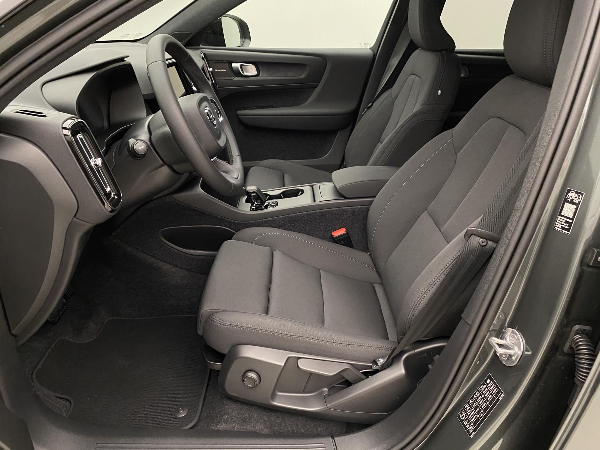 Volvo EX40, SINGLE MOTOR EXTENDED PLUS - fotka 3