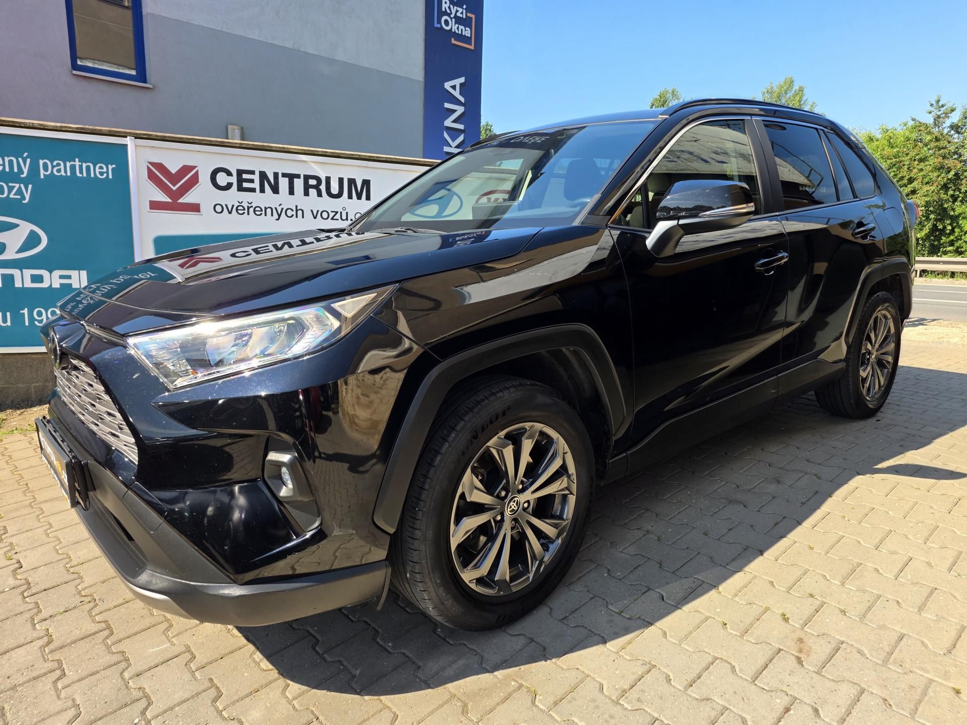 Toyota Rav4, 2.0-4x4-AUT-1.MAJITEL-ZÁRUKA