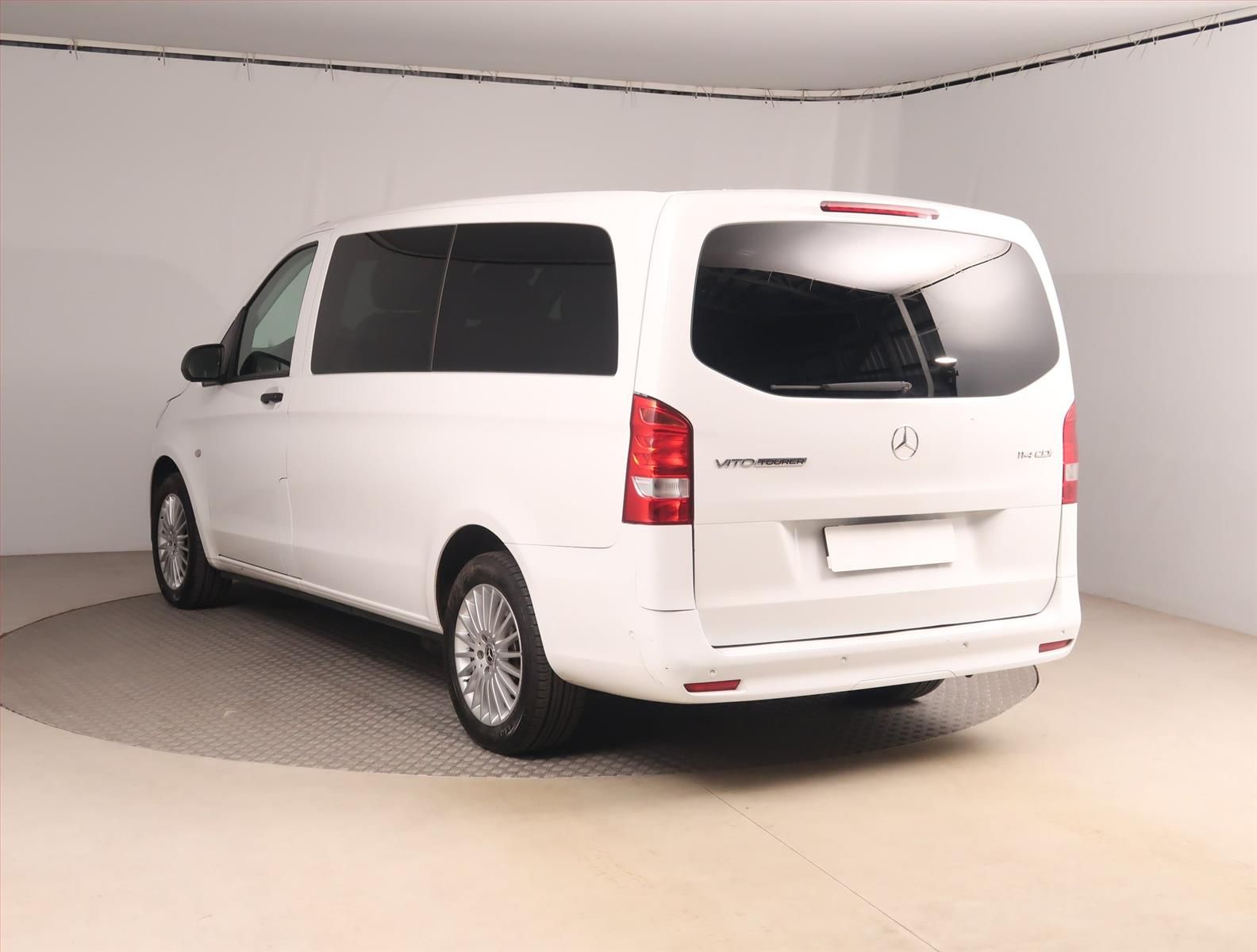Mercedes-Benz Vito, 114 CDI, Tourer/L, 9 míst - fotka 4