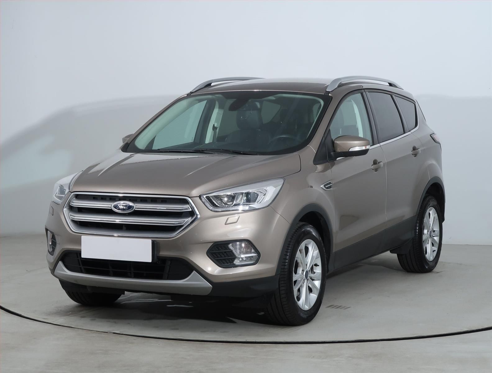 Ford Kuga, 1.5 EcoBoost, ČR,1.maj - fotka 2