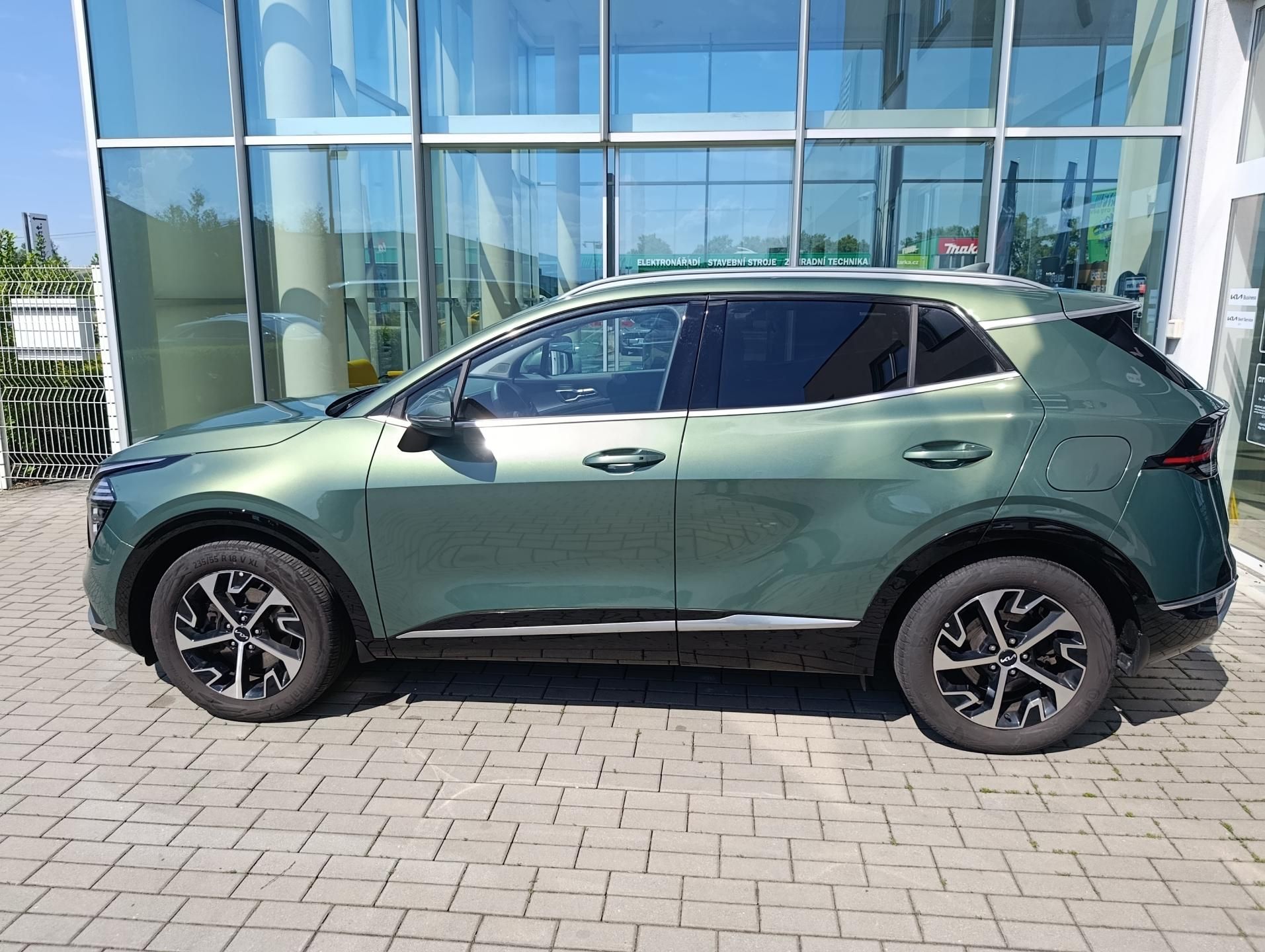 Kia Sportage, NQ5 1,6 T-GDi GPF 4x2 TOP - fotka 5