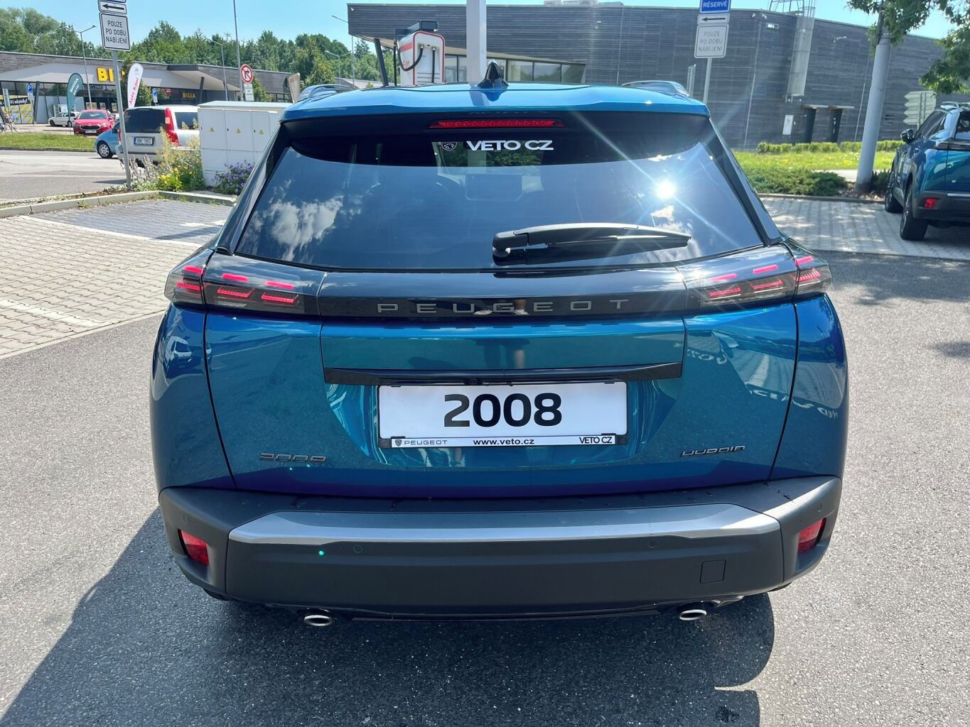 Peugeot 2008, ALLURE Hybrid 145 e-DCS6 - fotka 5