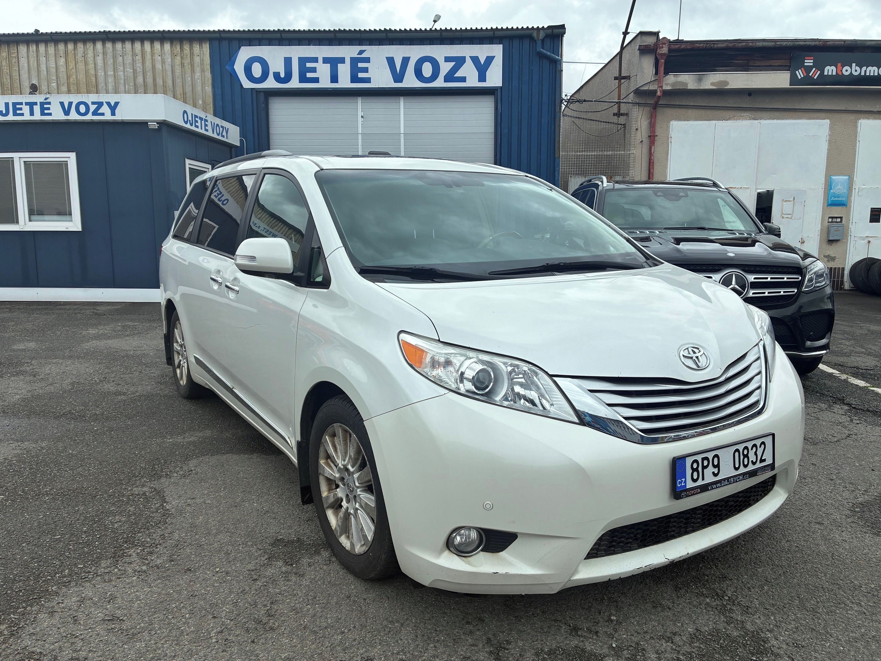 Toyota Sienna, 3,5 V6 Limited AWD 269k - fotka 2