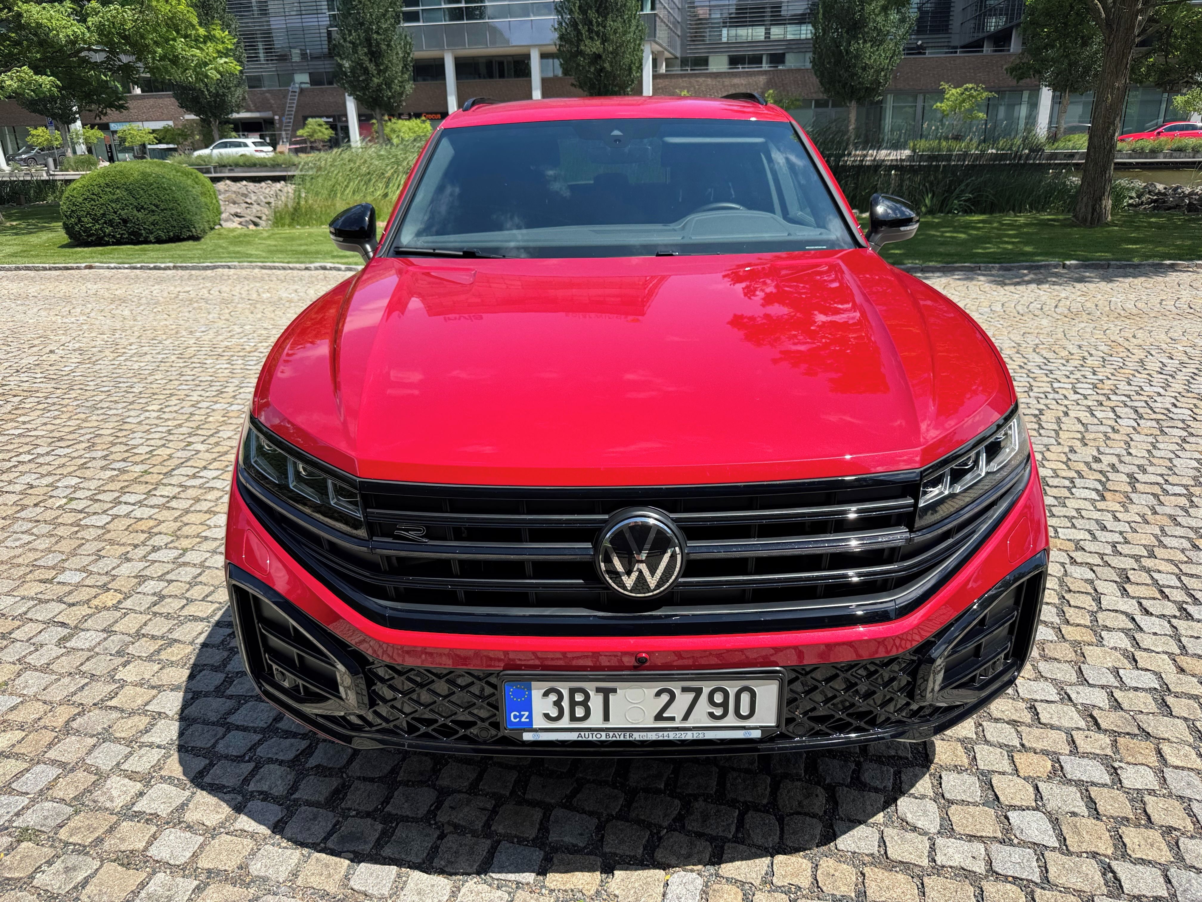 Volkswagen Touareg, 3.0 TDI, tažné,masáže, Webasto - fotka 2