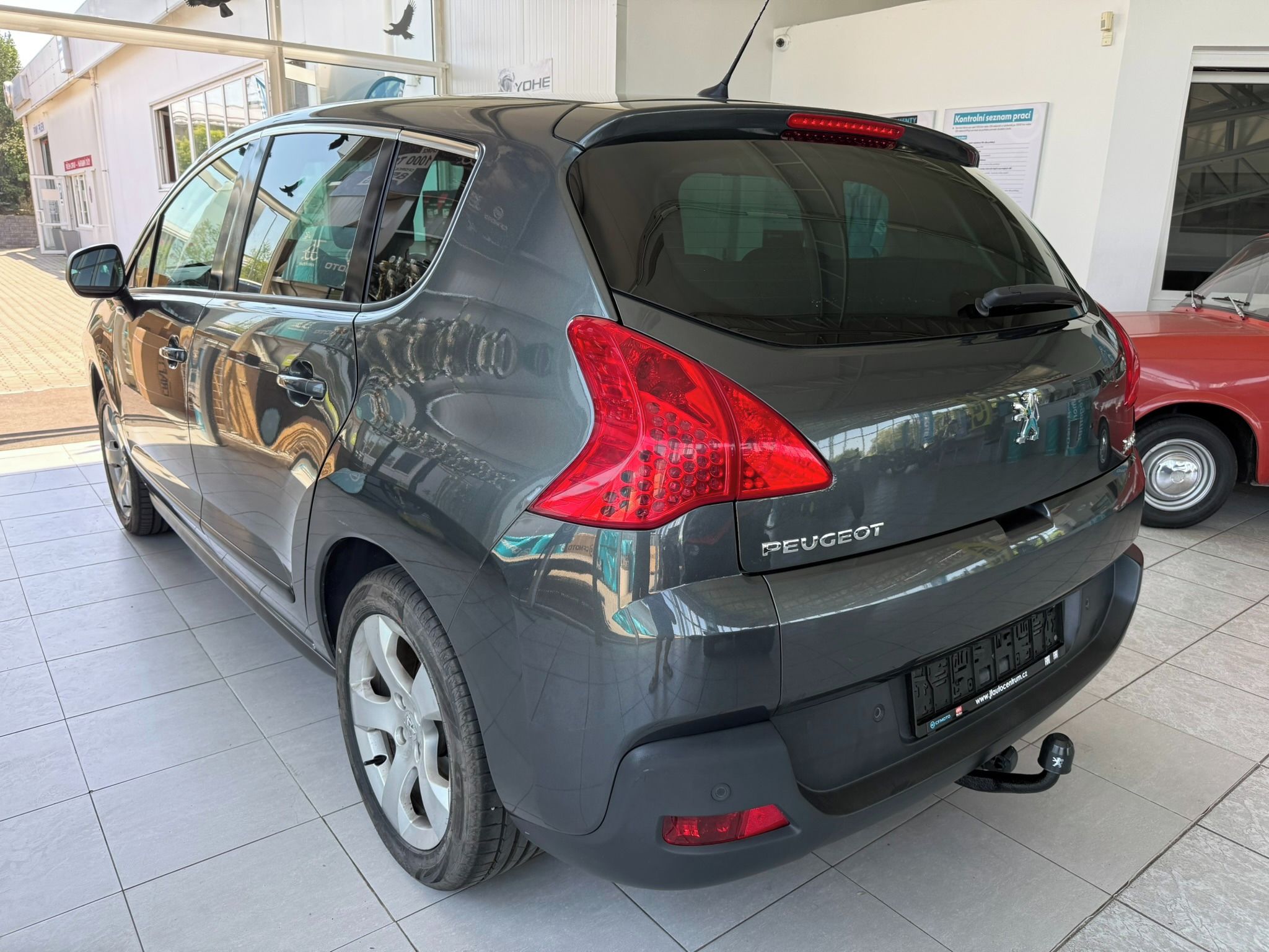 Peugeot 3008, 1.6 HDi 82 kW - fotka 5