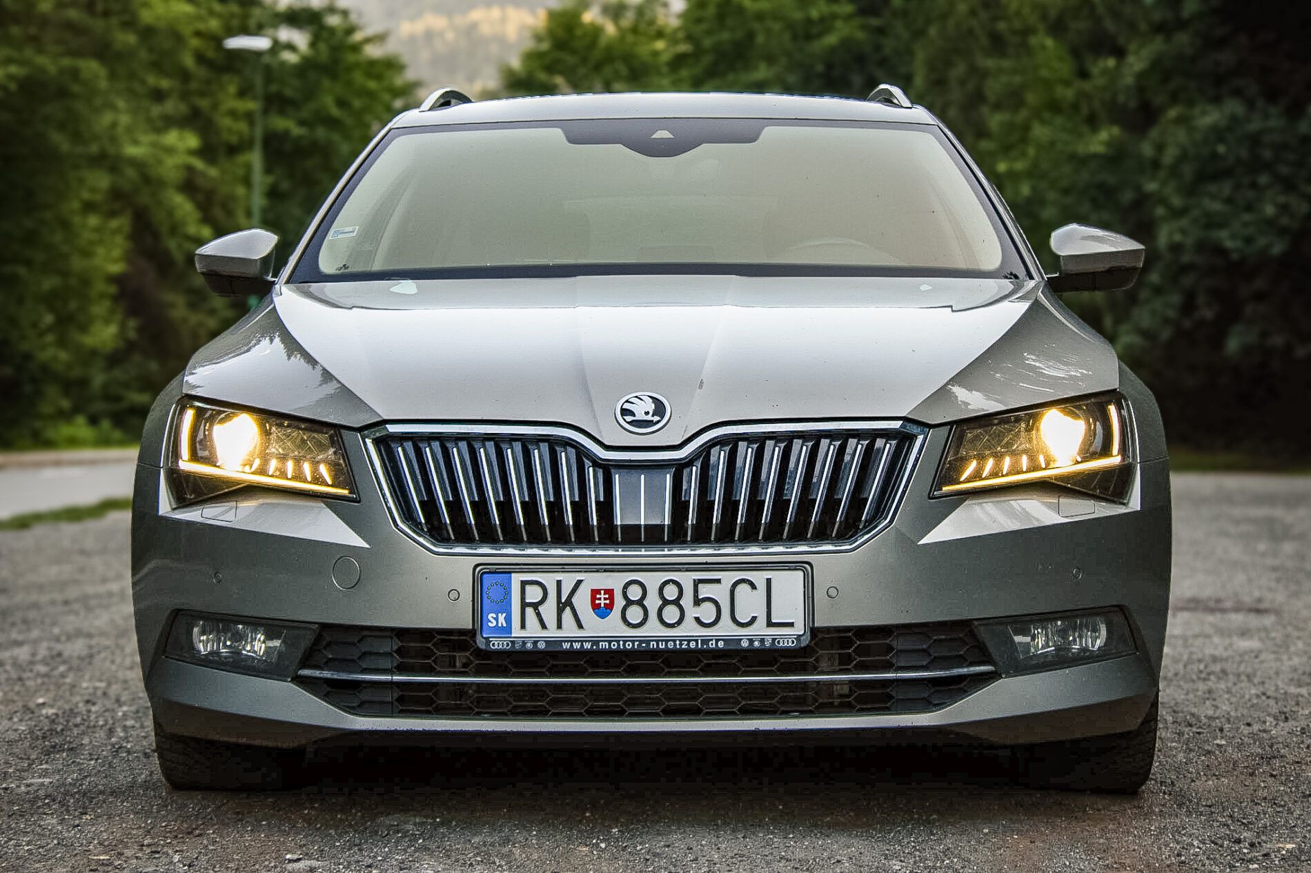 Škoda Superb - fotka 2