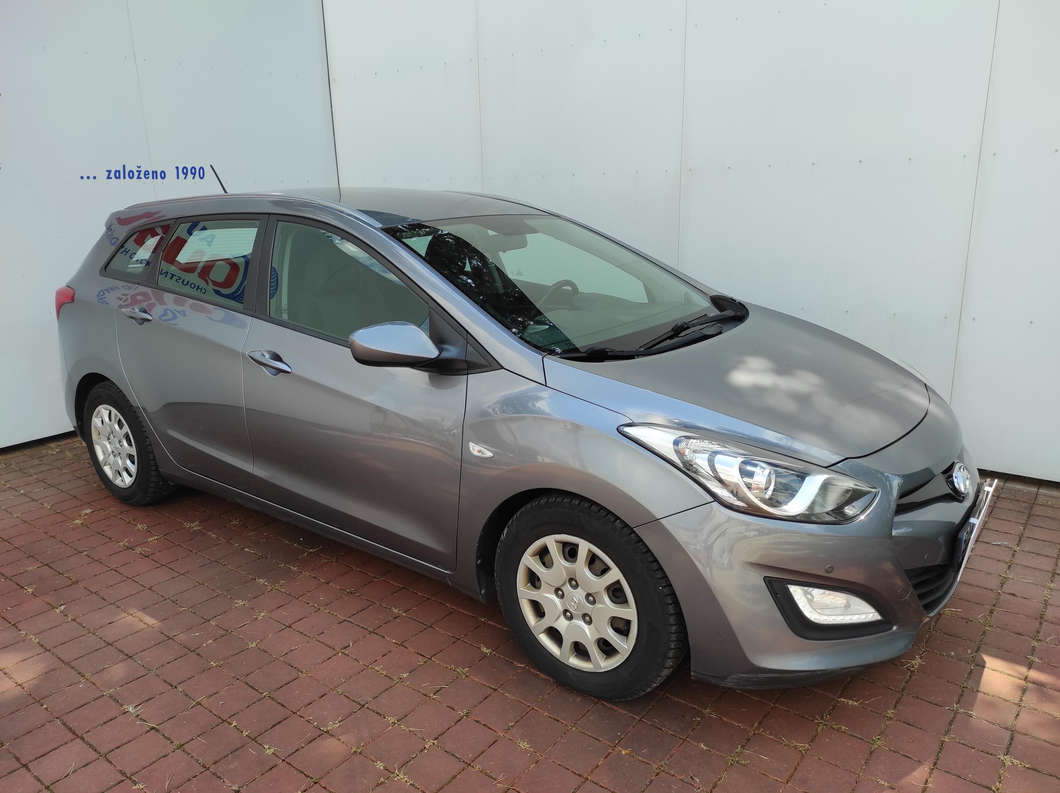 Hyundai i30, Kombi 1.6 CRDi ČR,SERVISKA,1.M - fotka 5