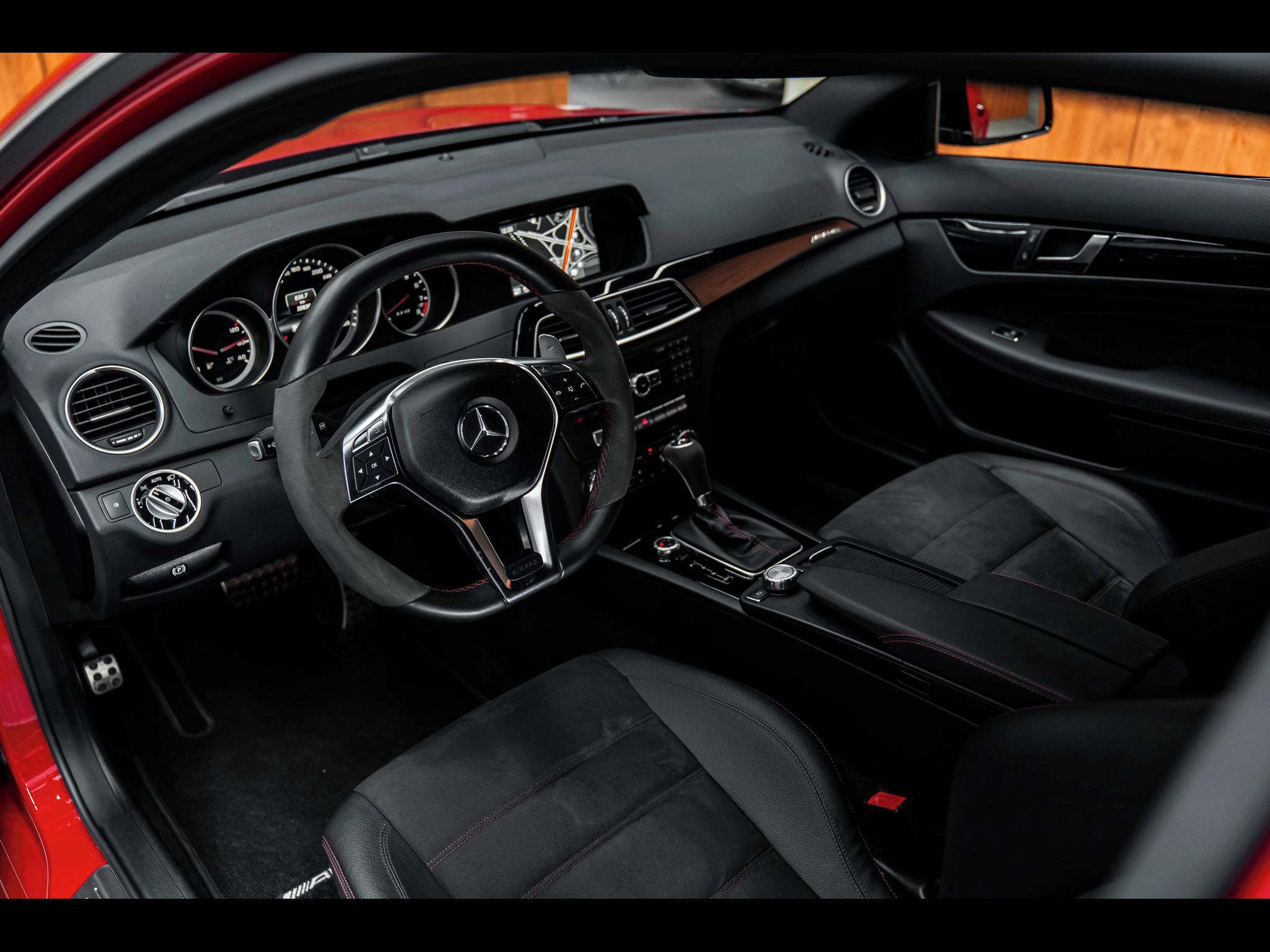 Mercedes-Benz Třídy C, Black Series - fotka 6