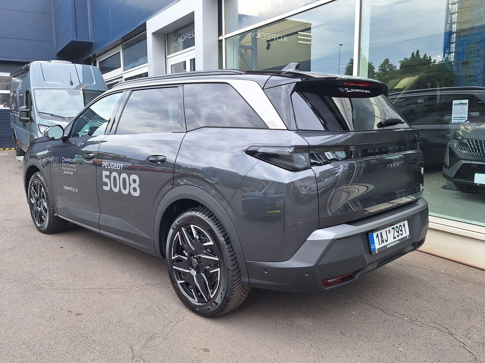 Peugeot 5008, GT Hybrid 145 e-DCS - fotka 4
