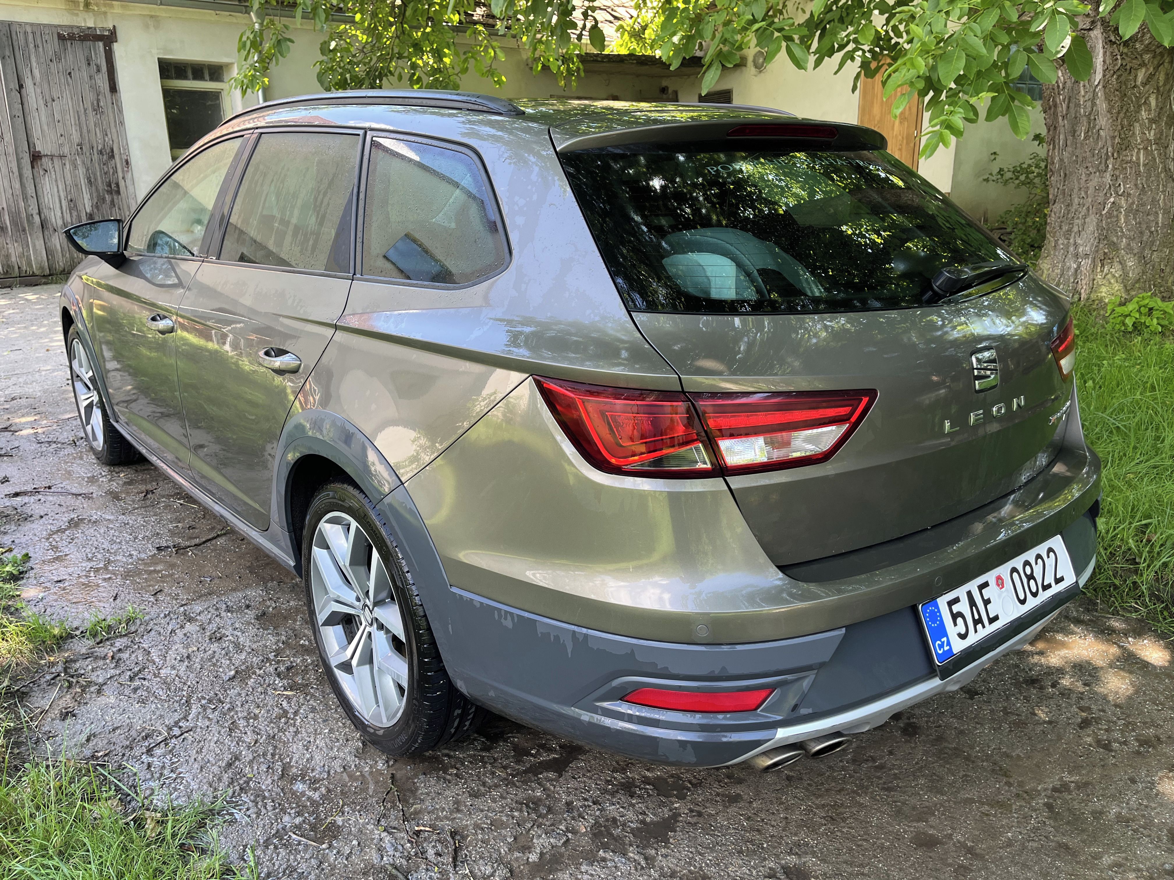 Seat Leon, SEAT Leon X-Perience 2.0 TDI - fotka 3