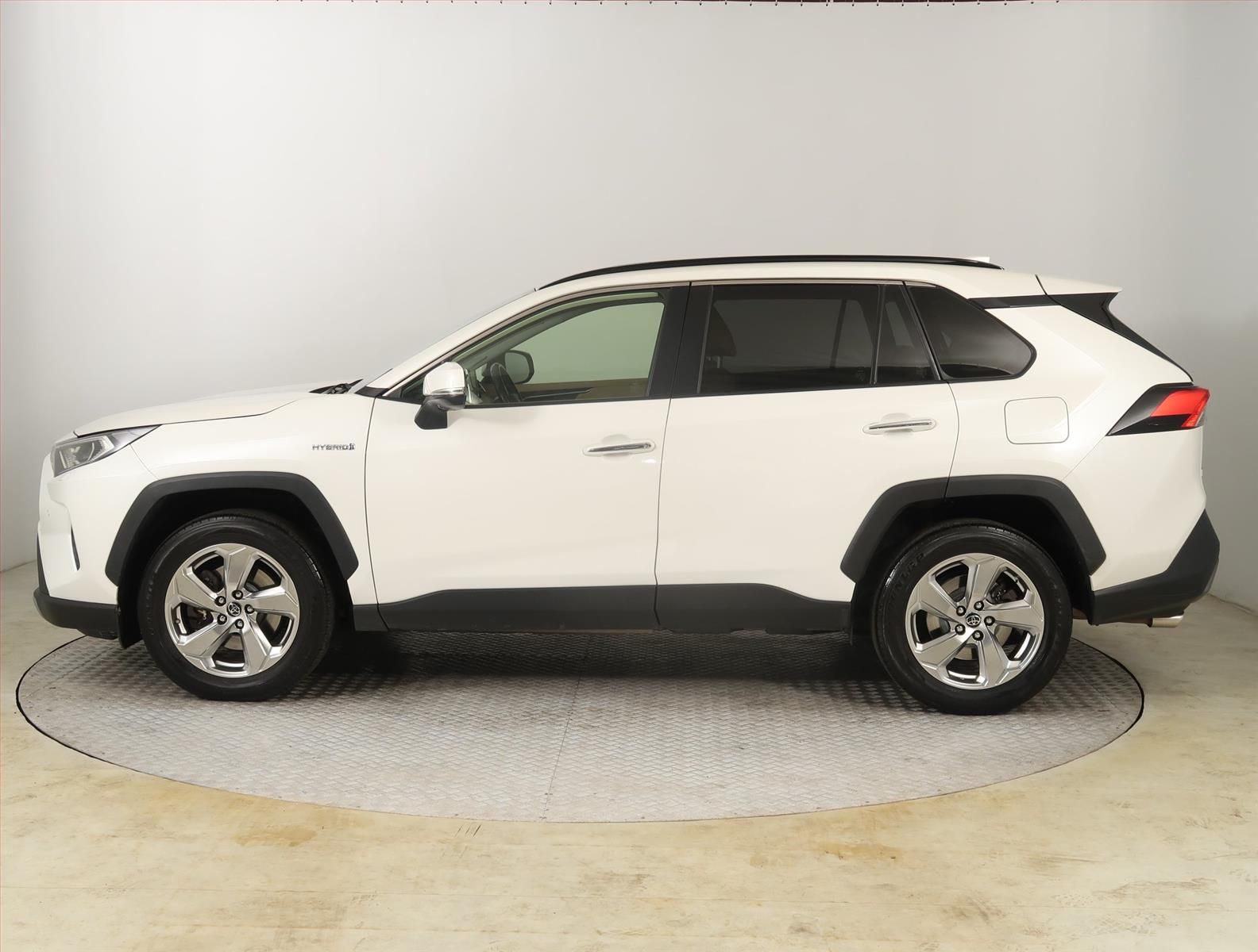 Toyota Rav4, 2.5 Hybrid, 4X4, Automat - fotka 3