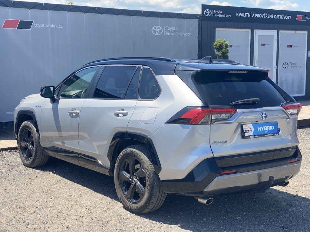 Toyota Rav4, 2.5HSD, ČR, Selection, 4x4 - fotka 5