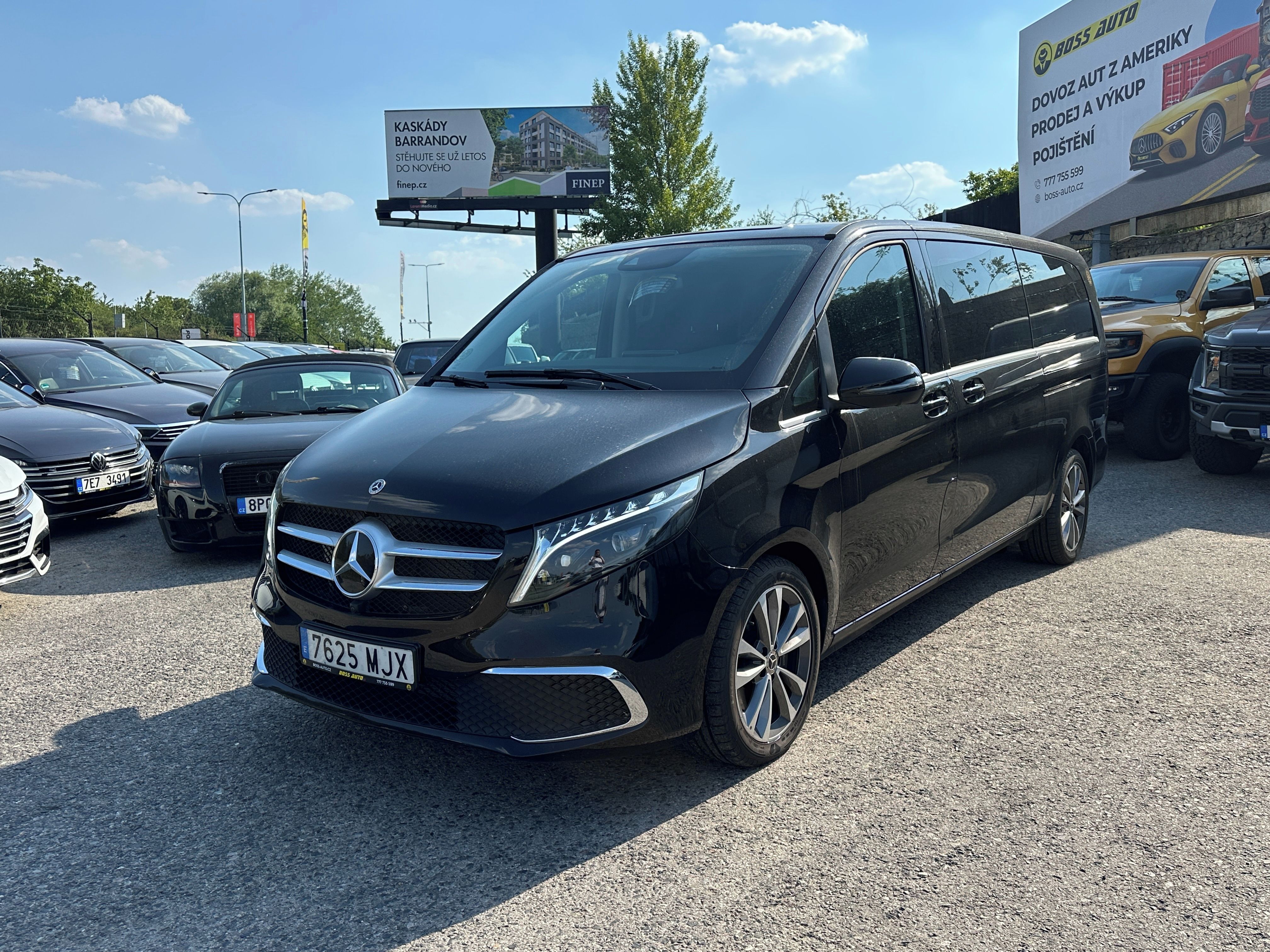 Mercedes-Benz Třídy V, Mercedes-Benz V 250 2023 - fotka 4