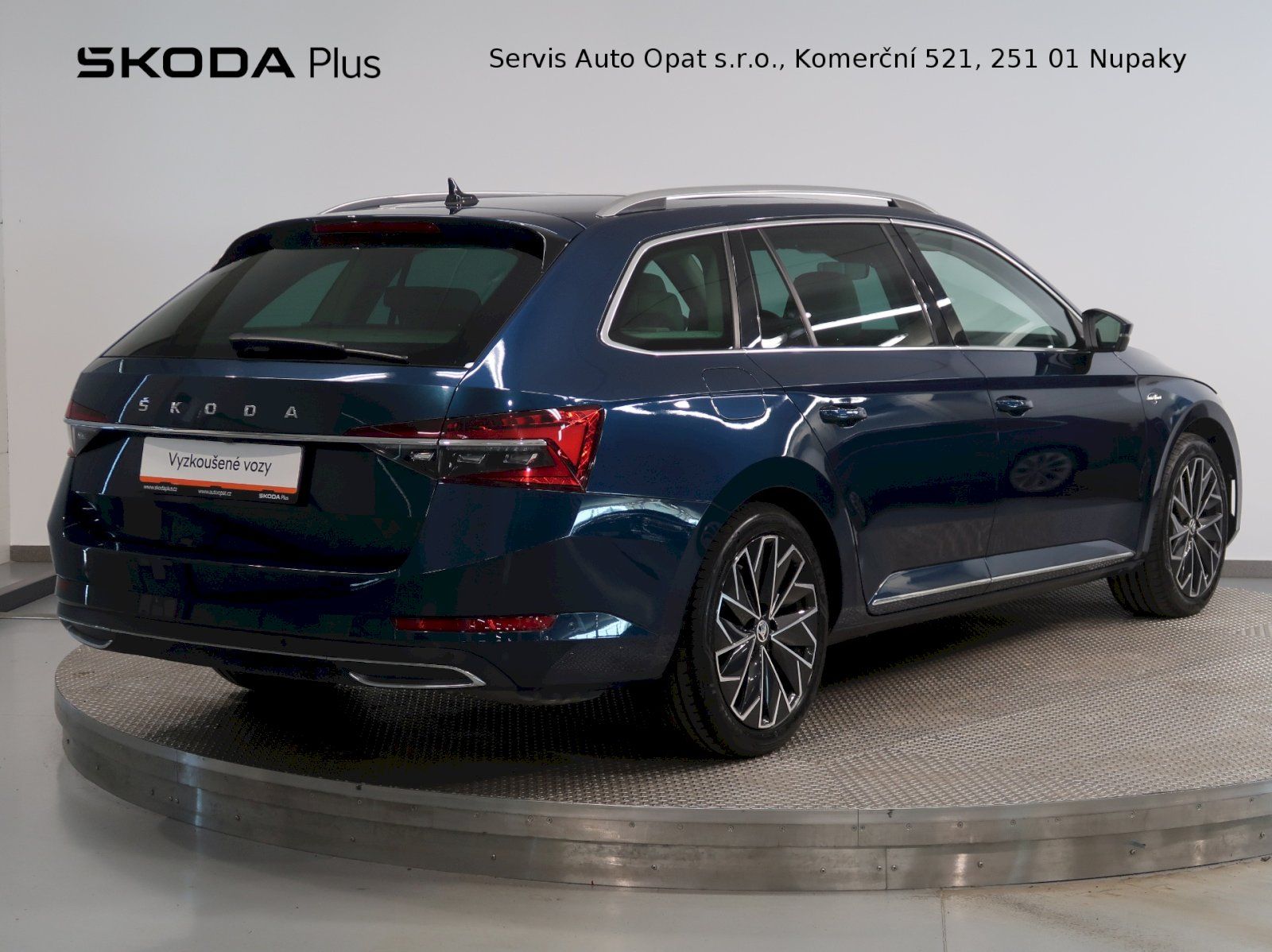 Škoda Superb, LAURIN&KLEMENT 2.0TSI 140KW DS - fotka 2
