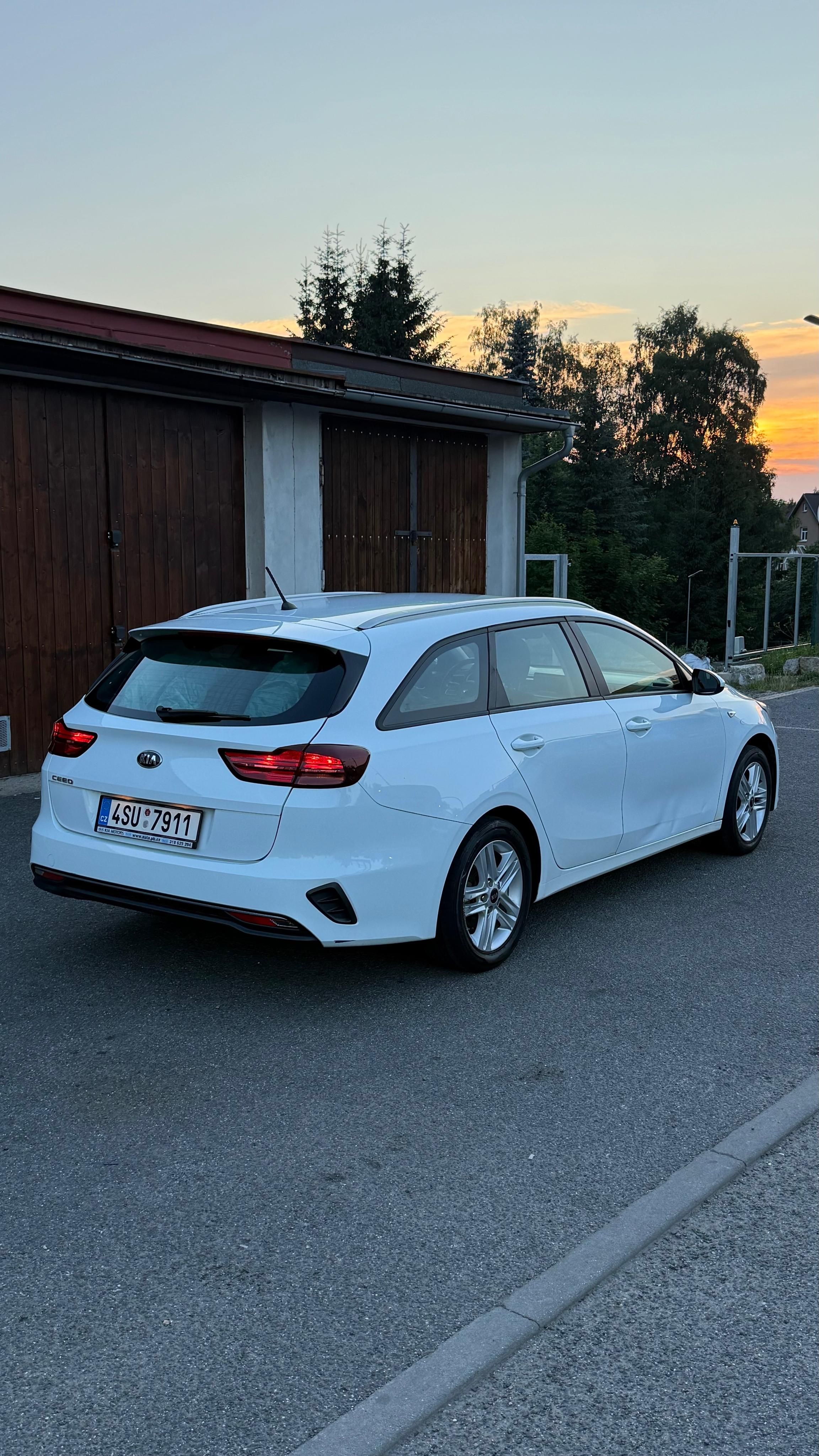 Kia Cee´d - fotka 5