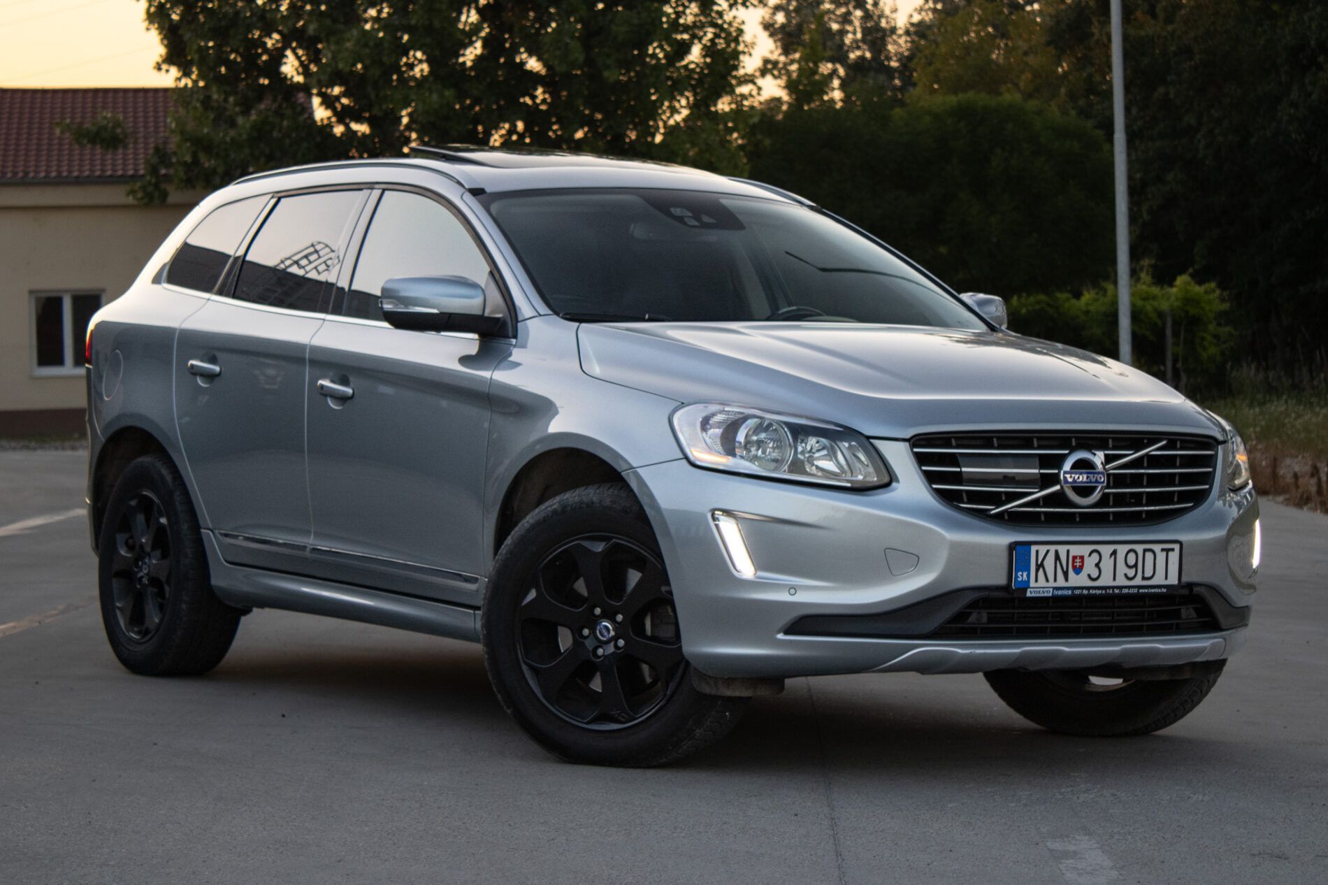 Volvo XC60 - fotka 3