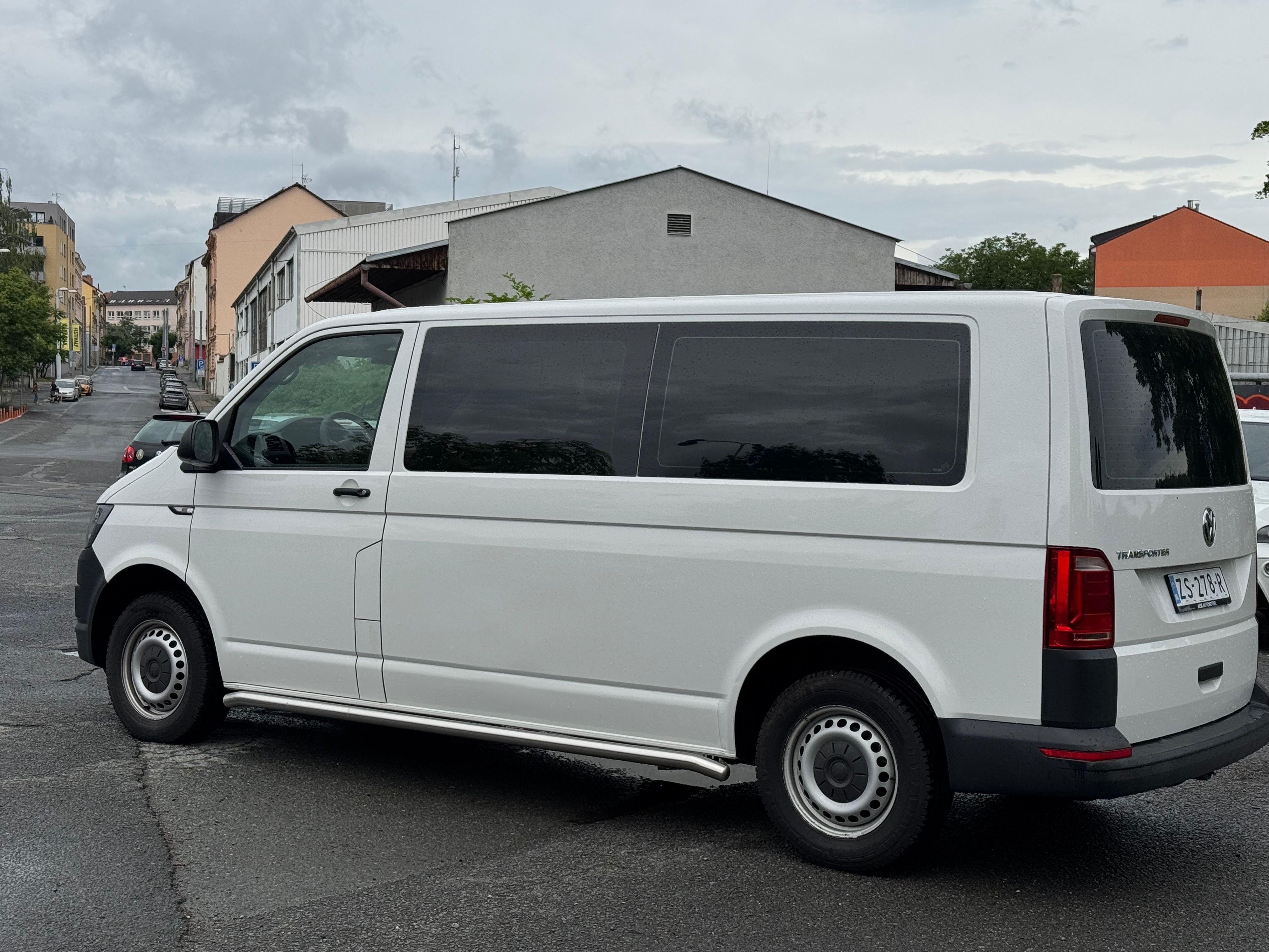 Volkswagen Transporter, 2.0TDI 110kw DSG 9 míst - fotka 6