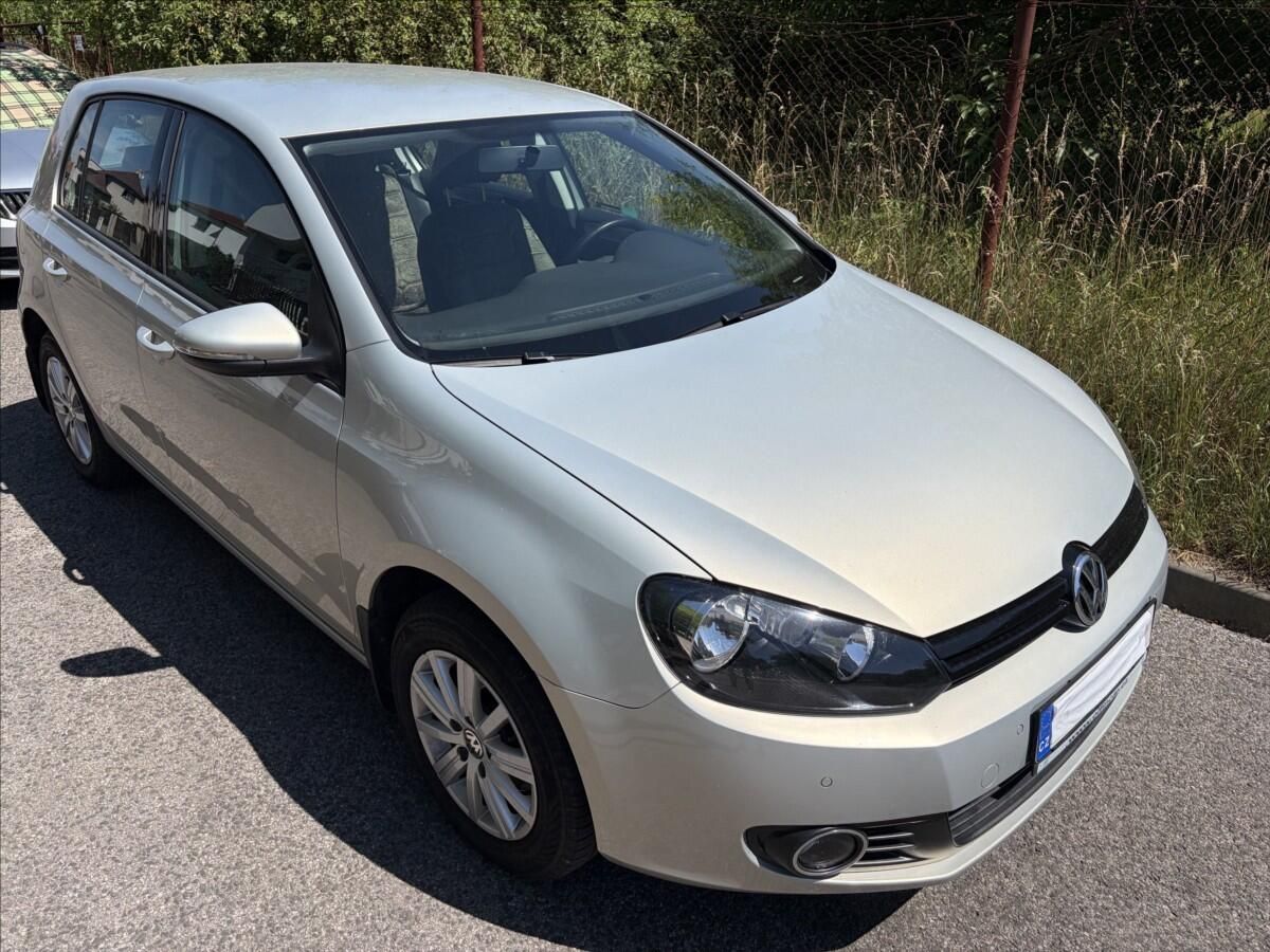Volkswagen Golf, 1,2 1.2 TSI, 1.maj, CZ,servisk