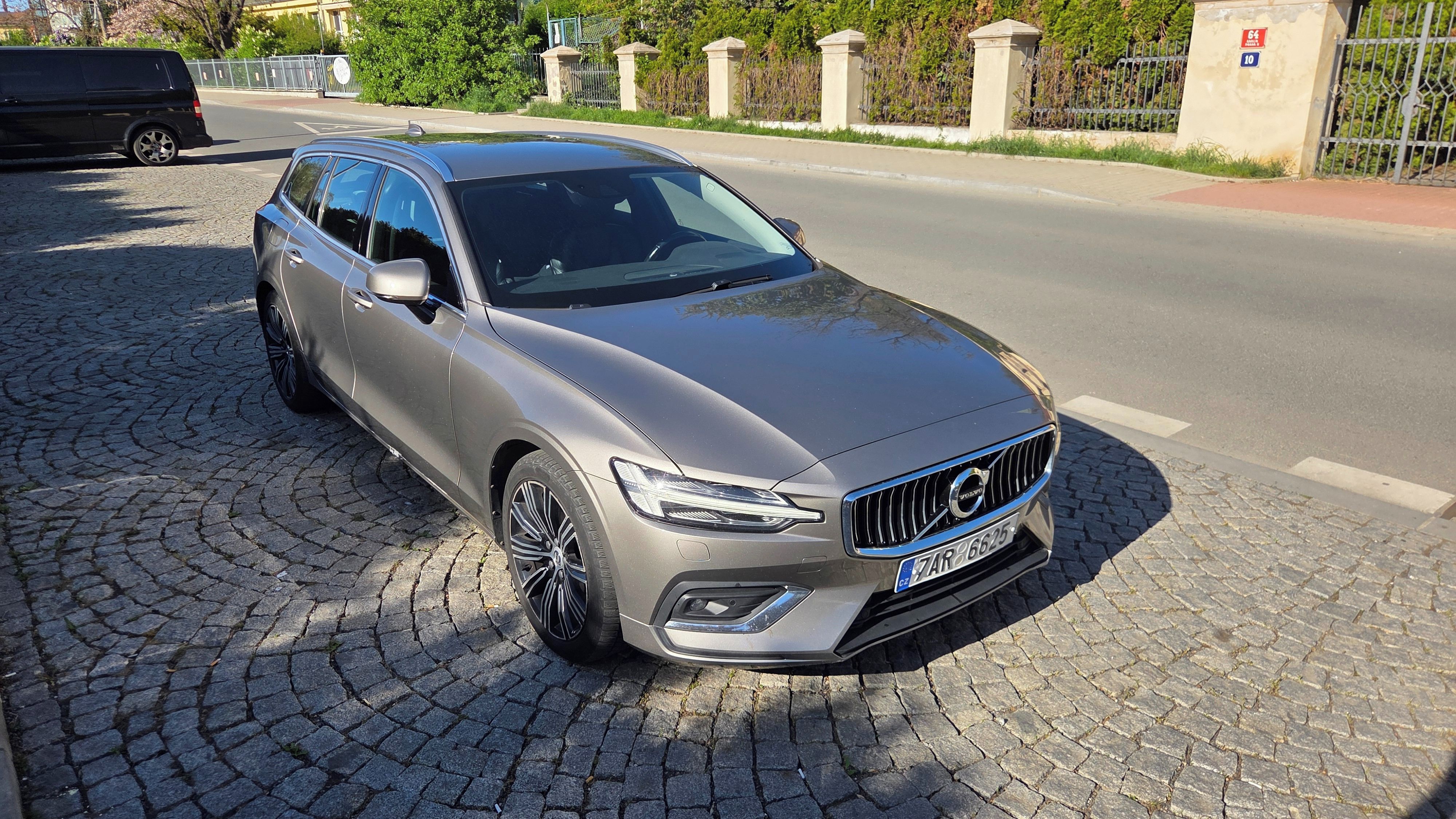 Volvo V60, Inscription, servisováno - fotka 6