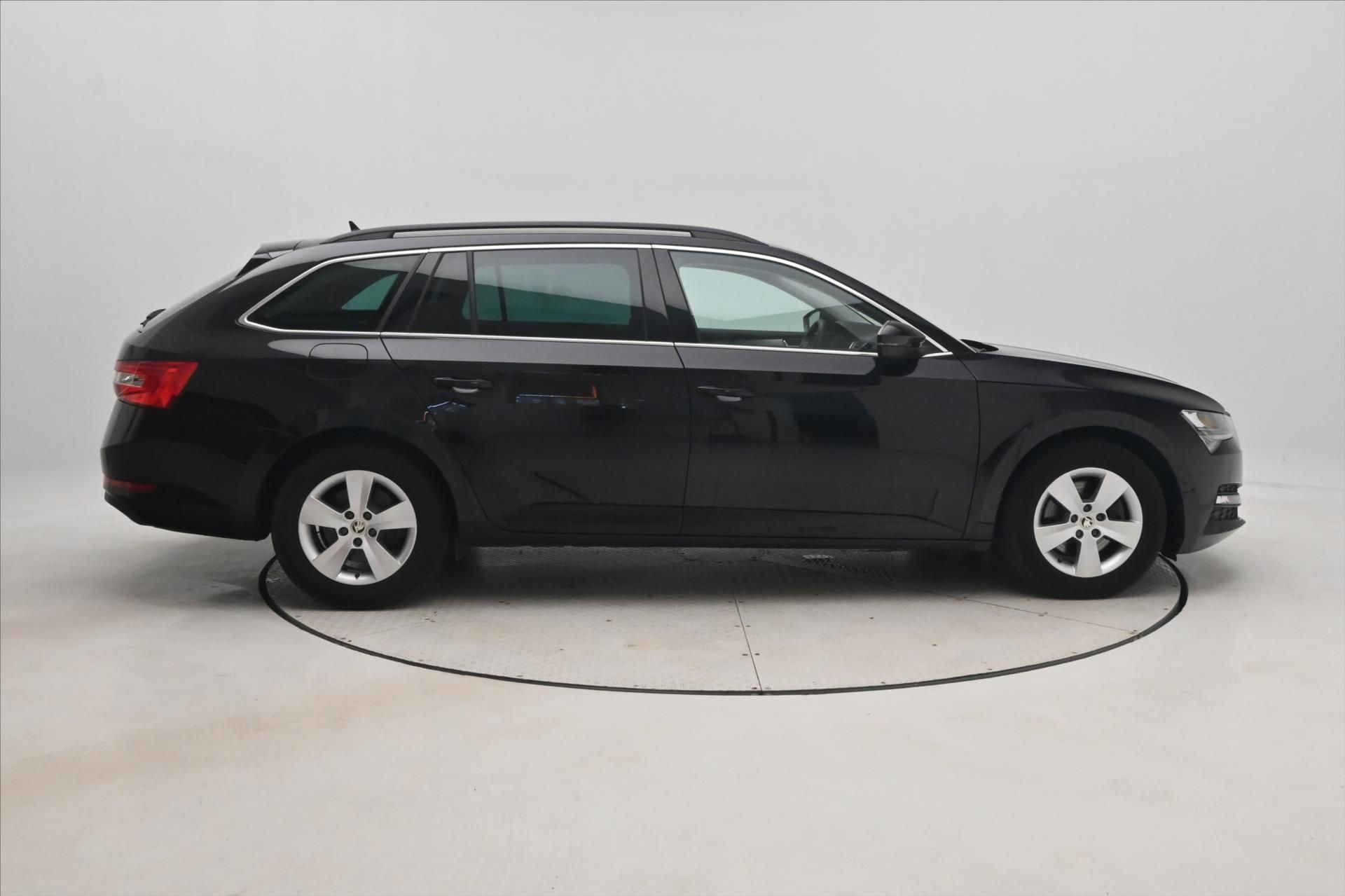 Škoda Superb, 2,0 TDI 110kW DSG Clever Záruk - fotka 4