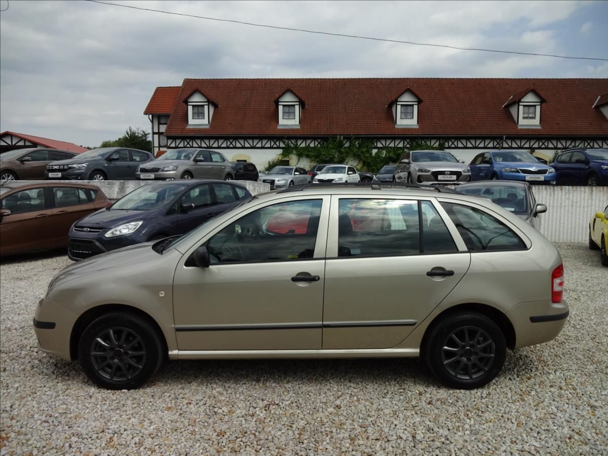 Škoda Fabia, I 1,2i 47kW Combi - fotka 3